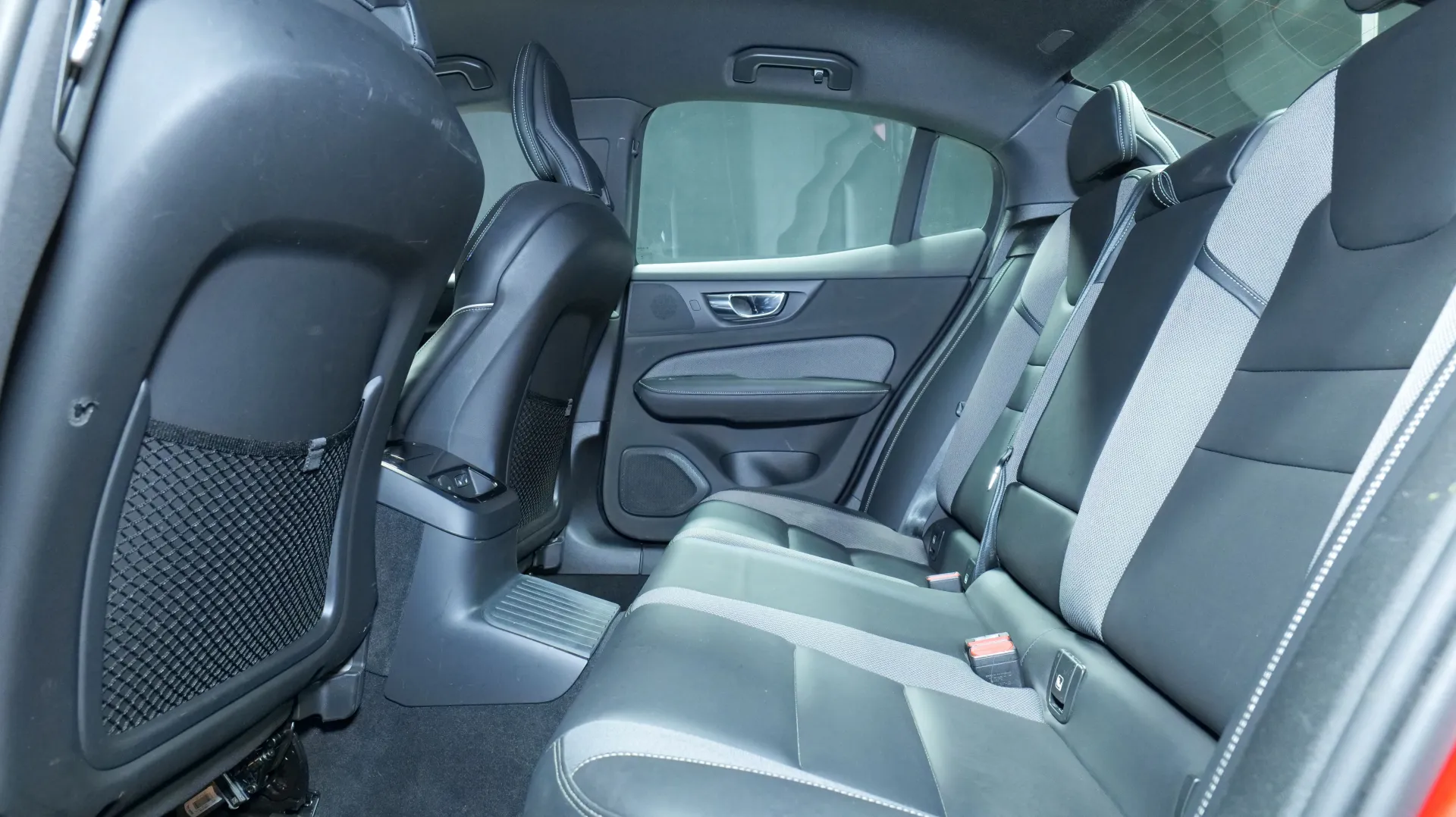 Autokuva 16 - GPG-613