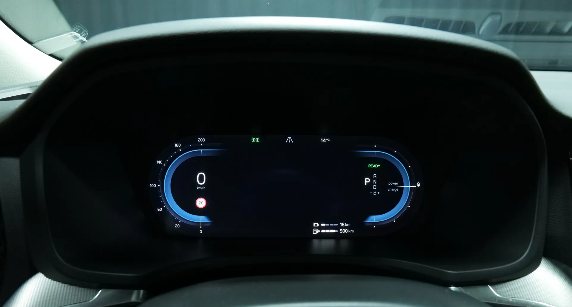 Autokuva 6 - GPG-617