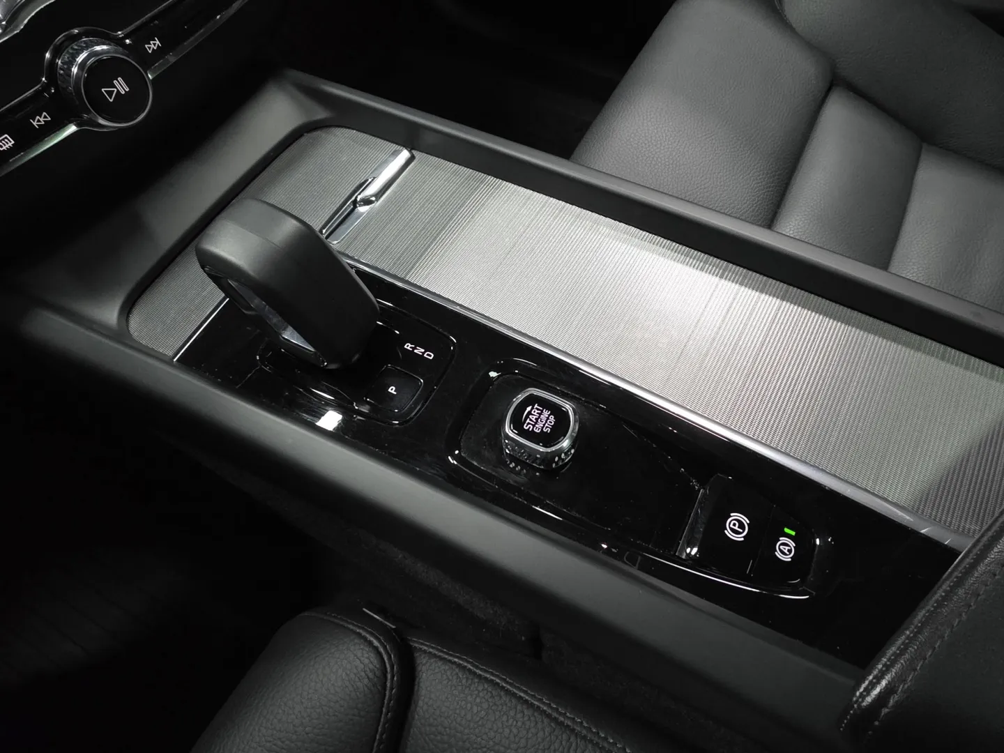 Autokuva 15 - GPJ-307