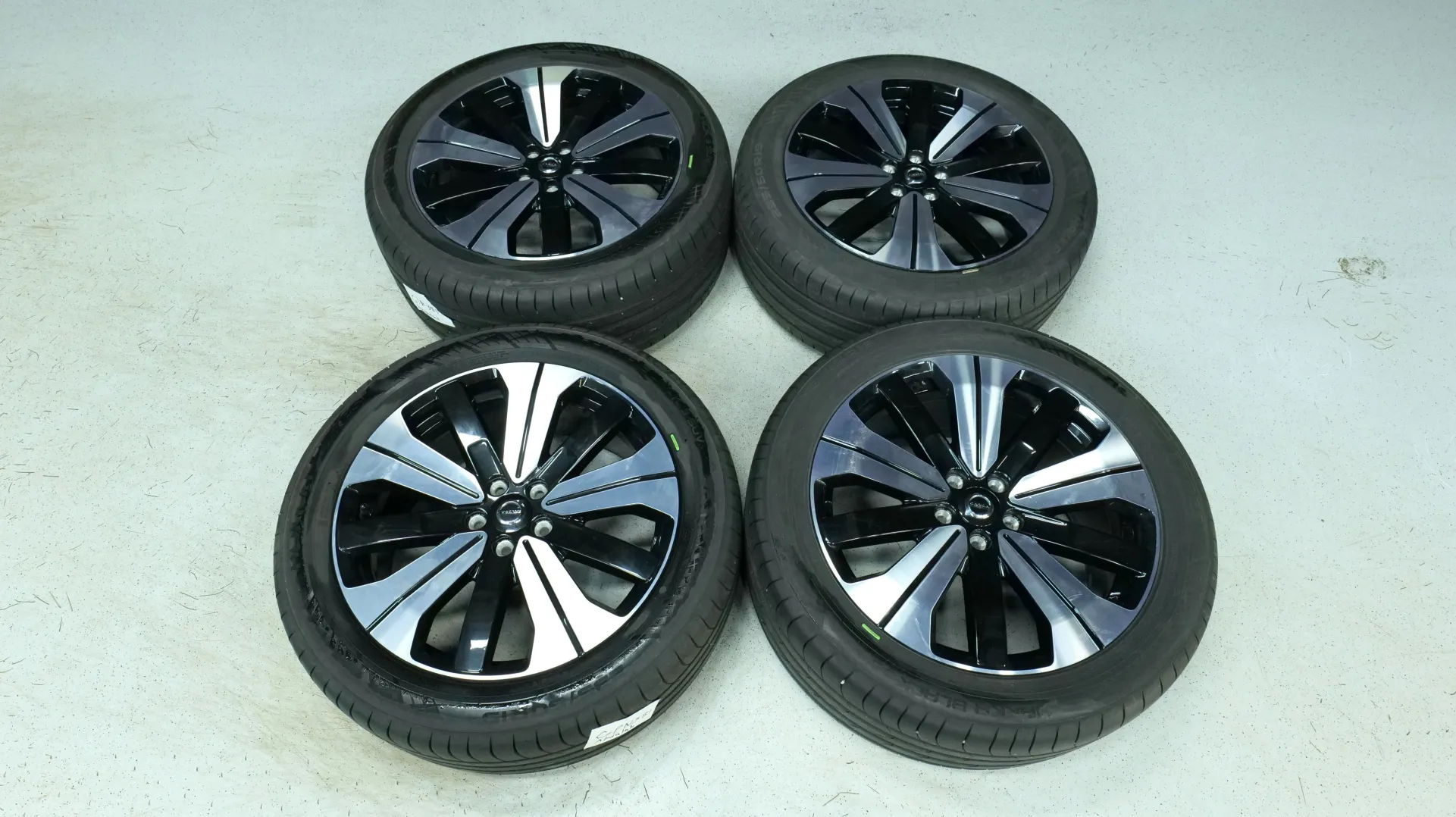 Autokuva 19 - GPN-381