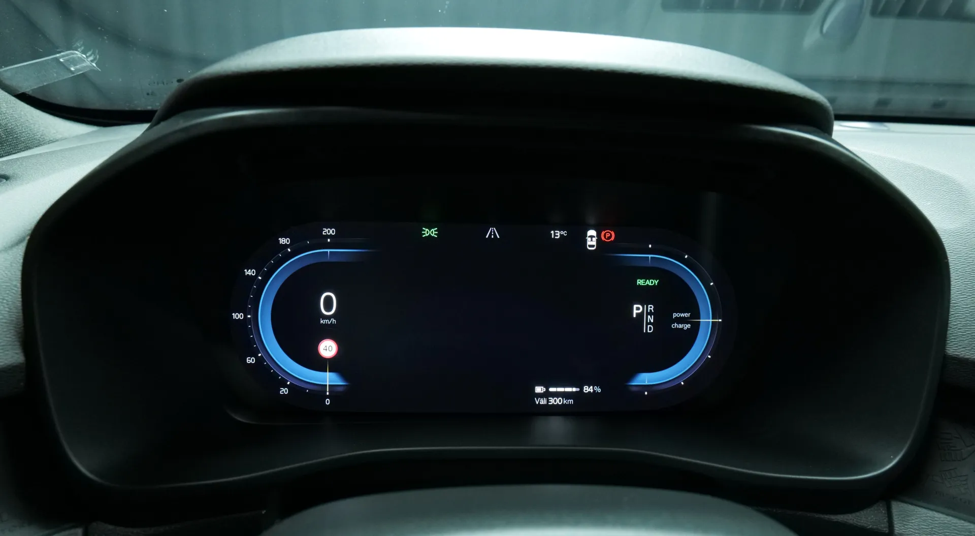 Autokuva 6 - GPN-381