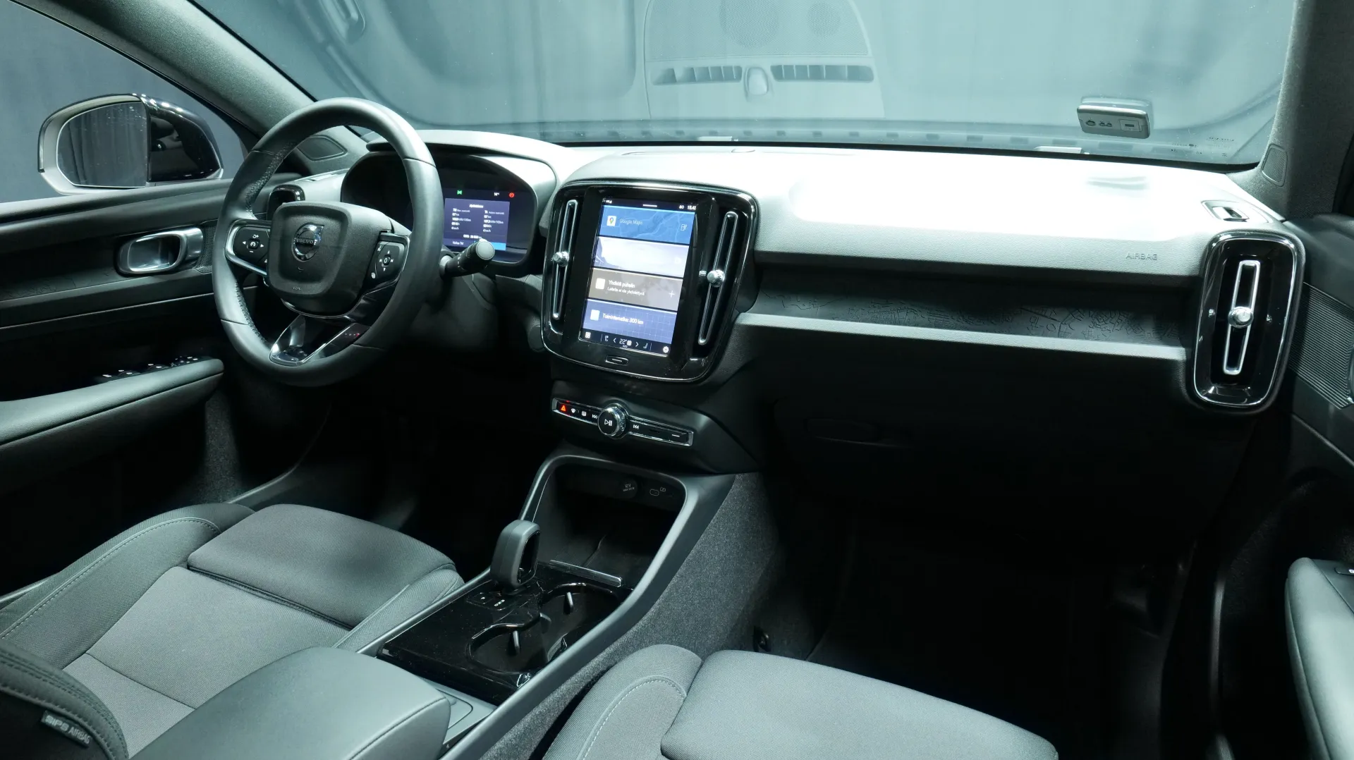 Autokuva 18 - GPN-381