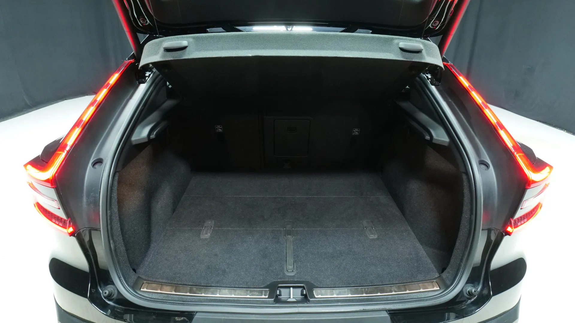 Autokuva 17 - GPN-382