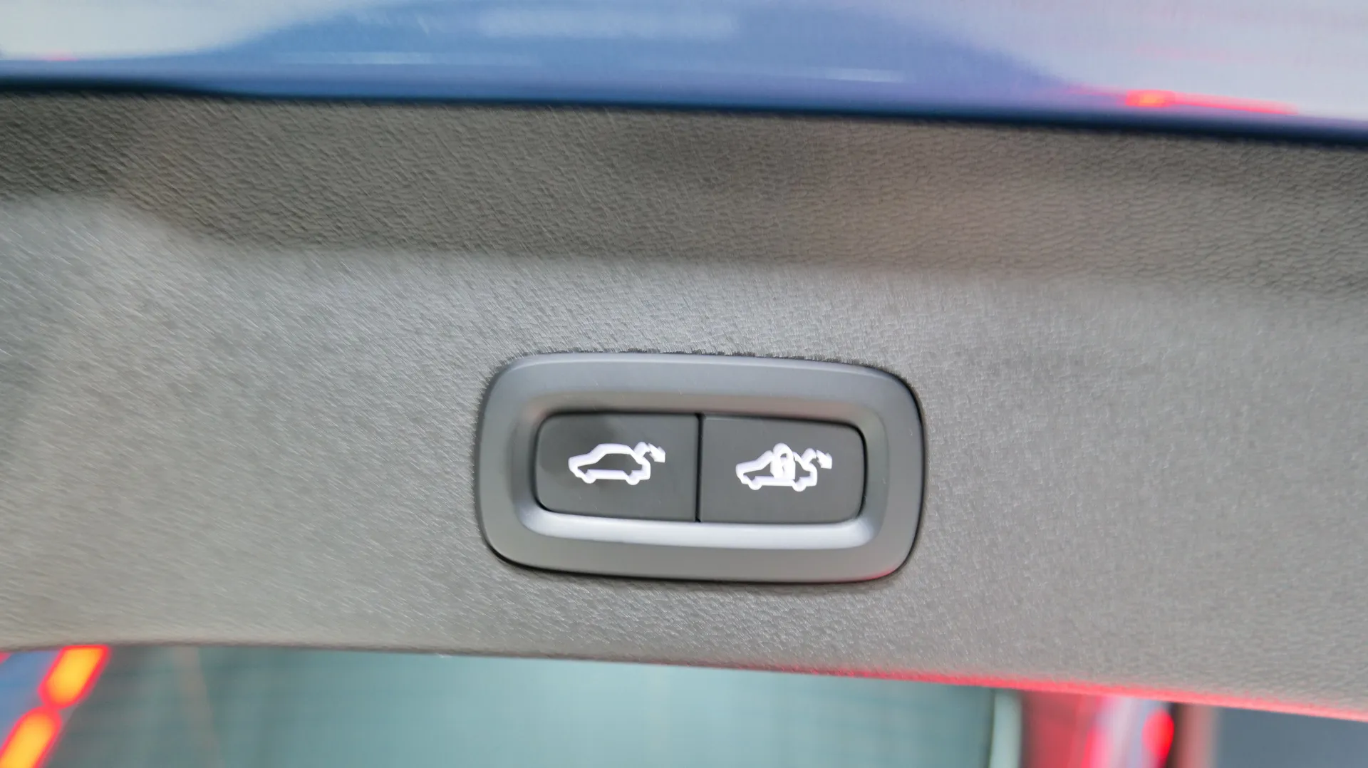 Autokuva 21 - GPN-384