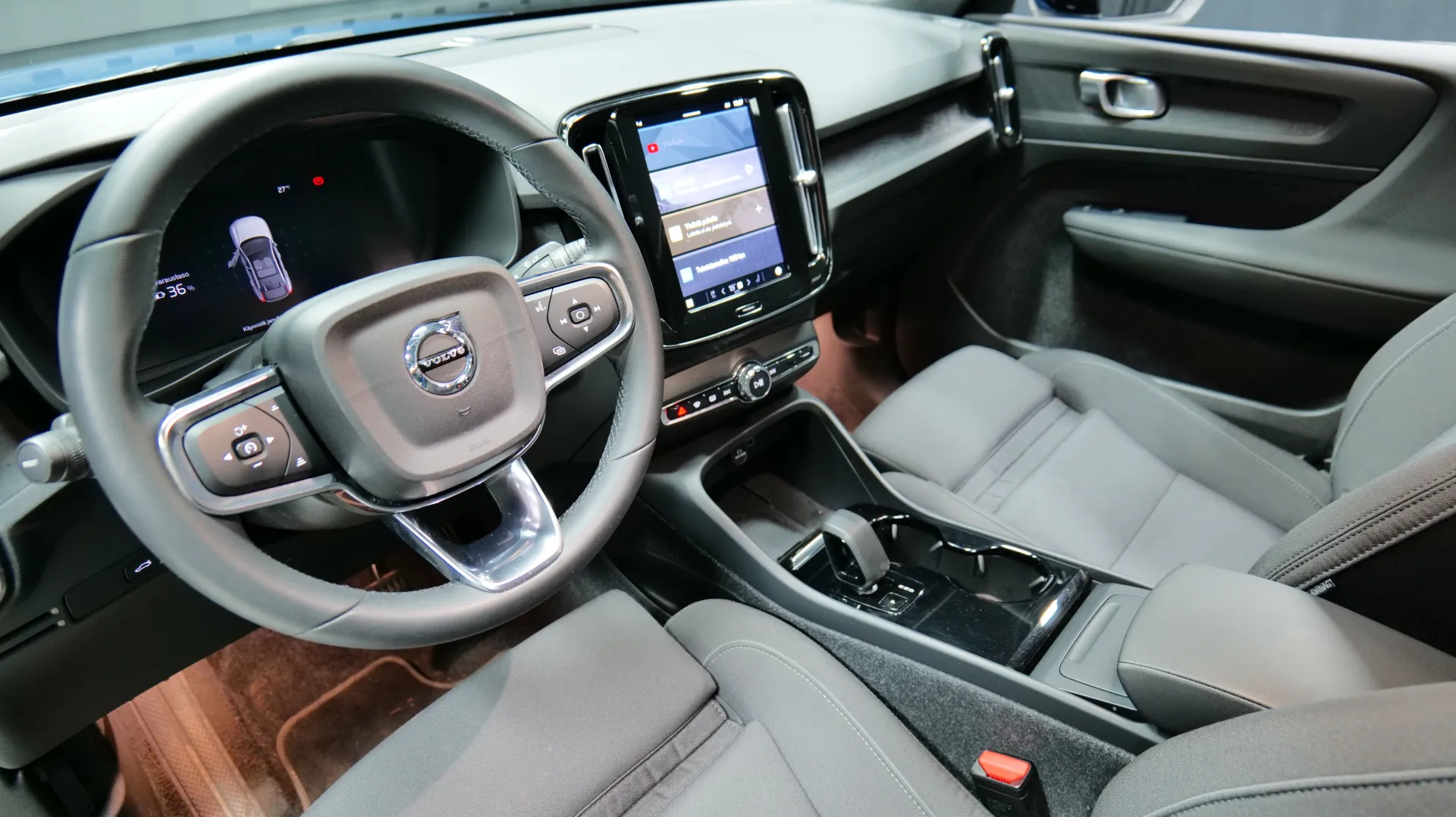 Autokuva 15 - GPN-384