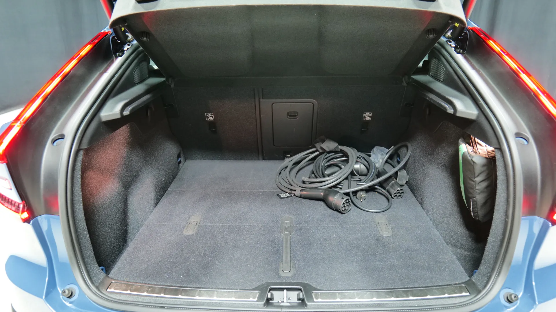 Autokuva 20 - GPN-384