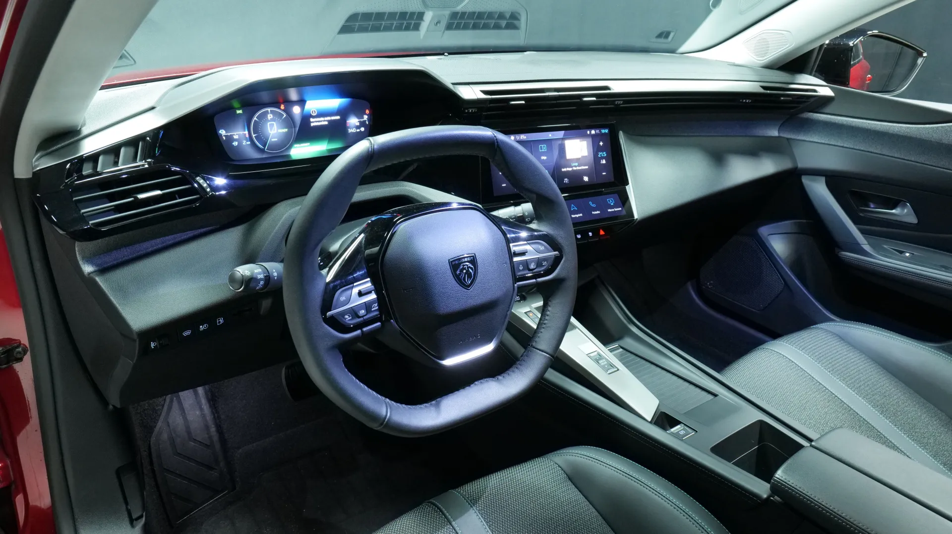 Autokuva 10 - GPN-702