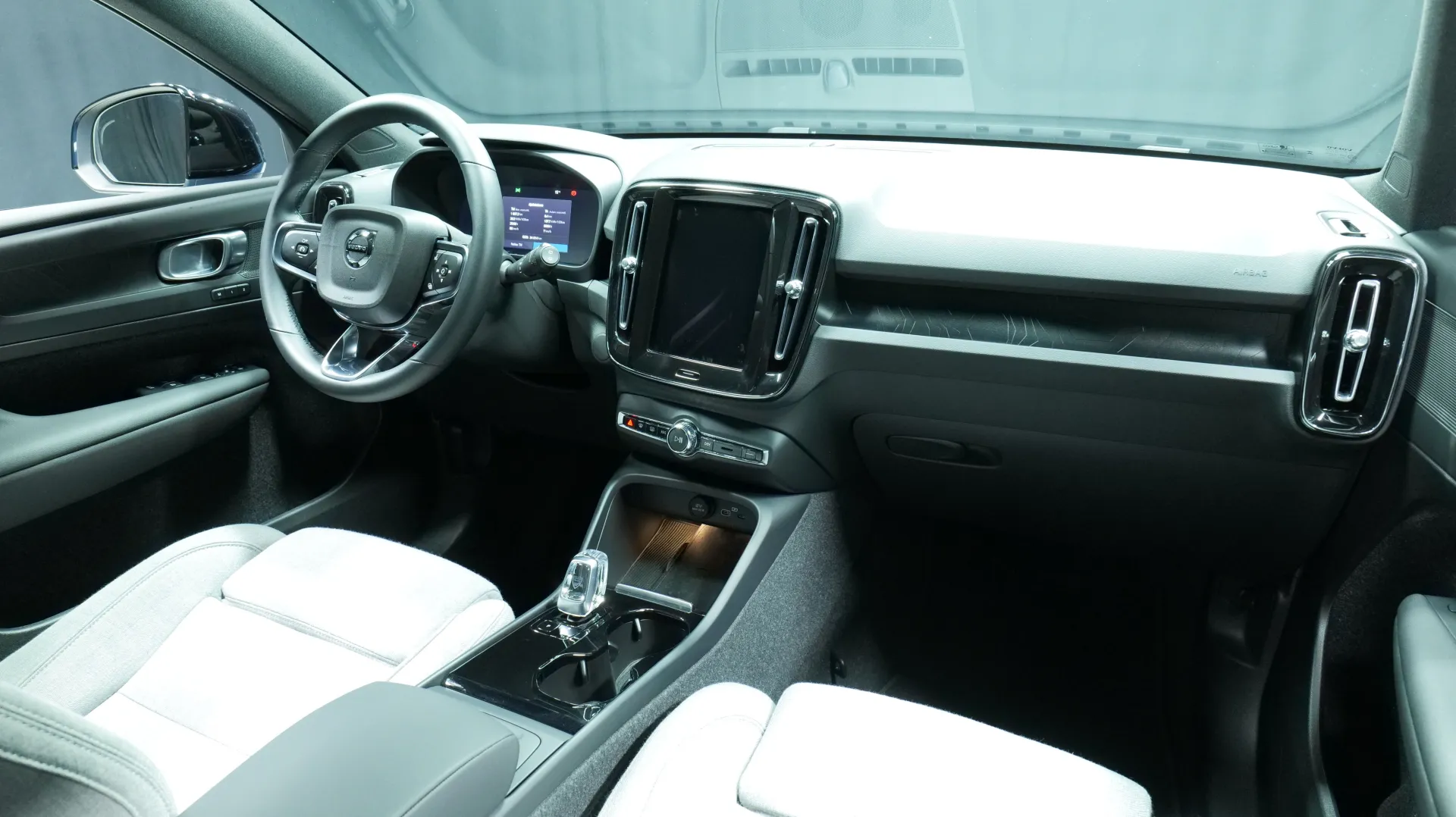 Autokuva 17 - GPY-385