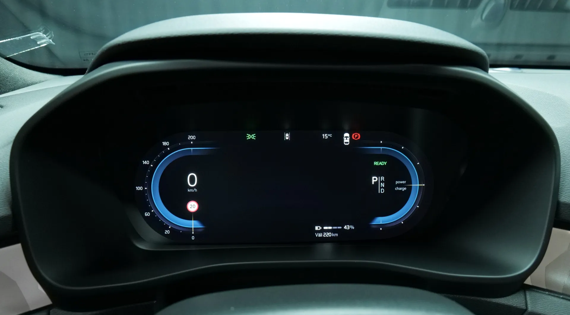 Autokuva 6 - GPY-385