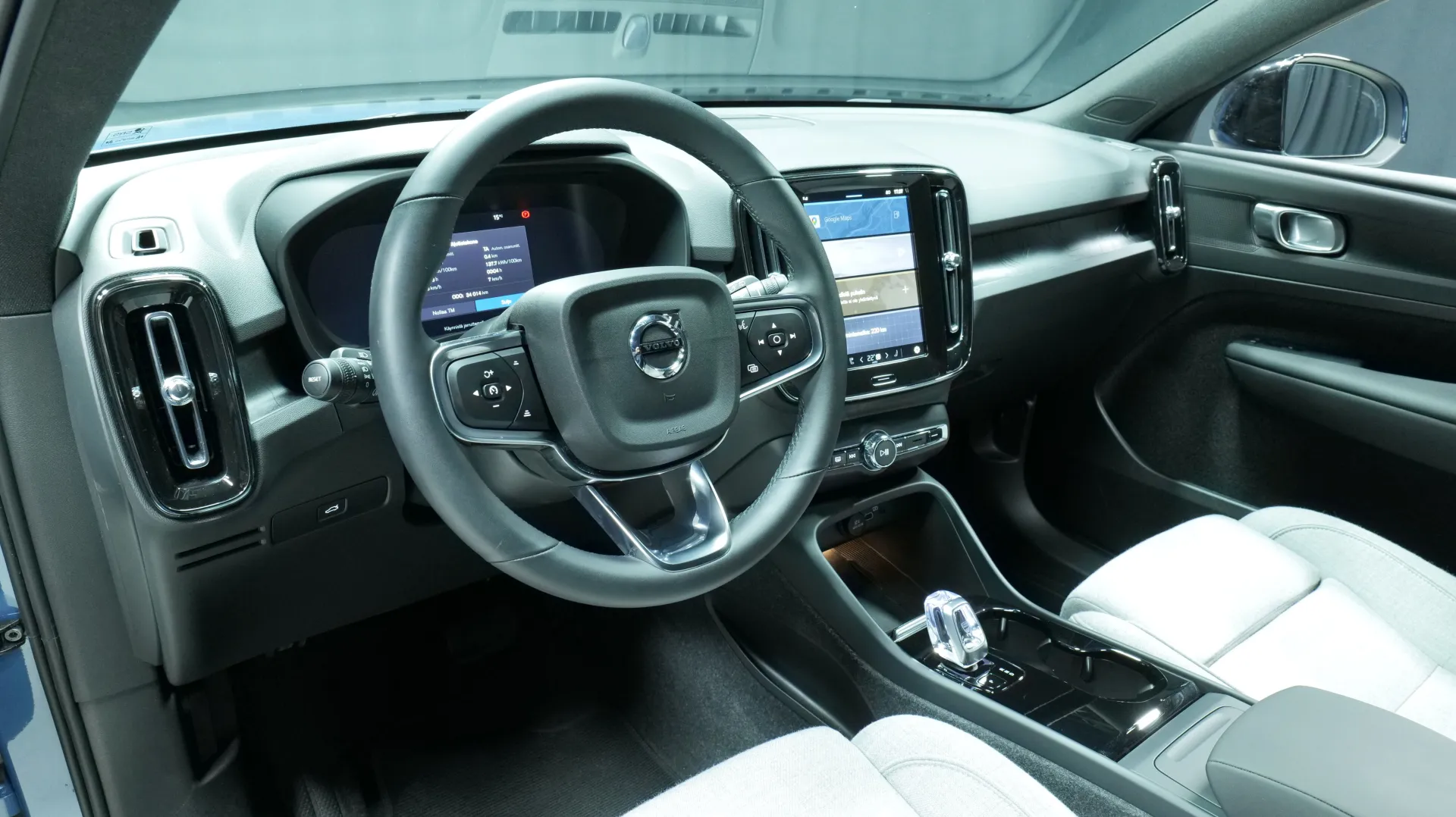 Autokuva 11 - GPY-385