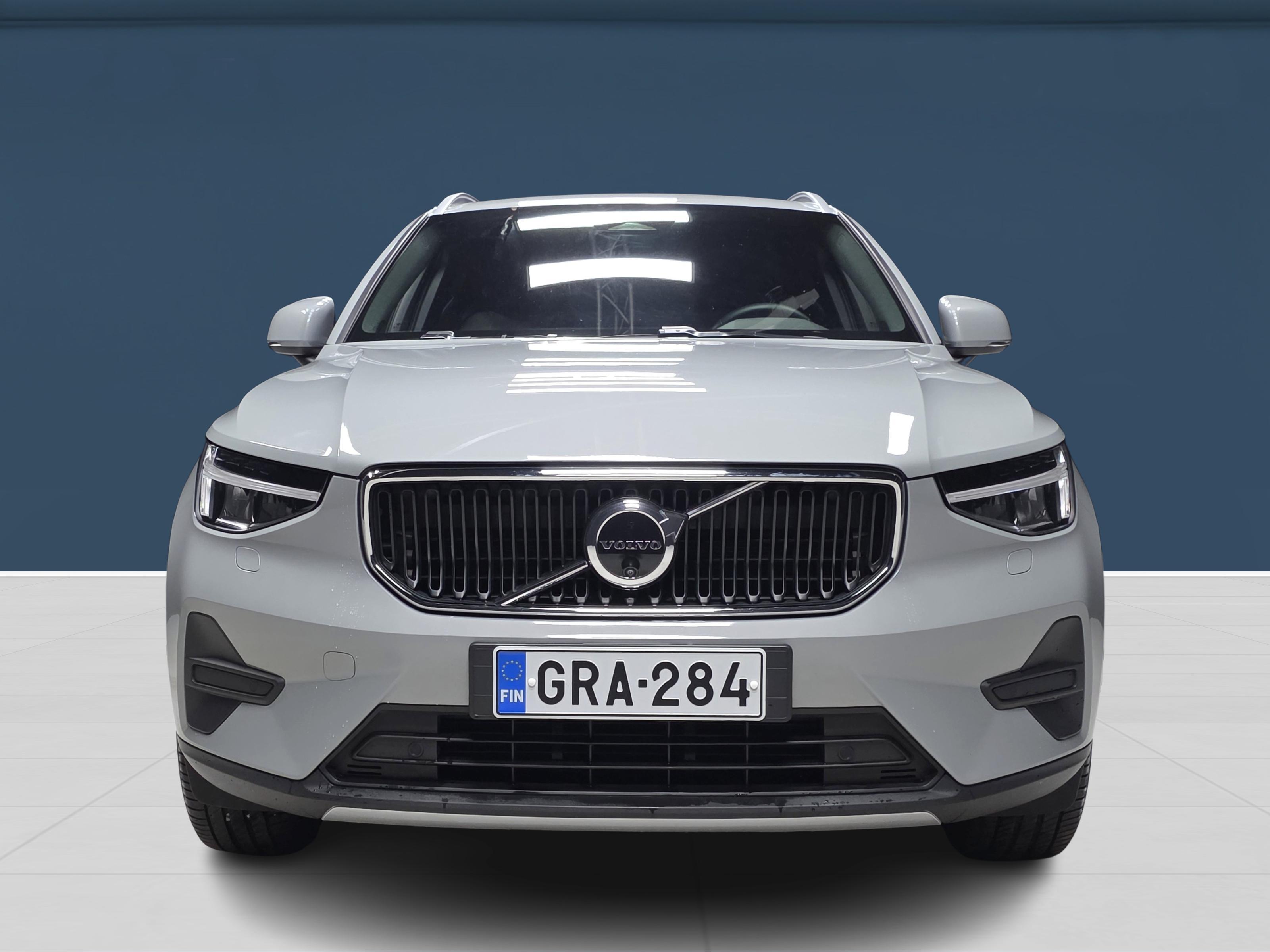 Volvo XC40 B3 MHEV Edition DCT aut 2025, kuva 2/16