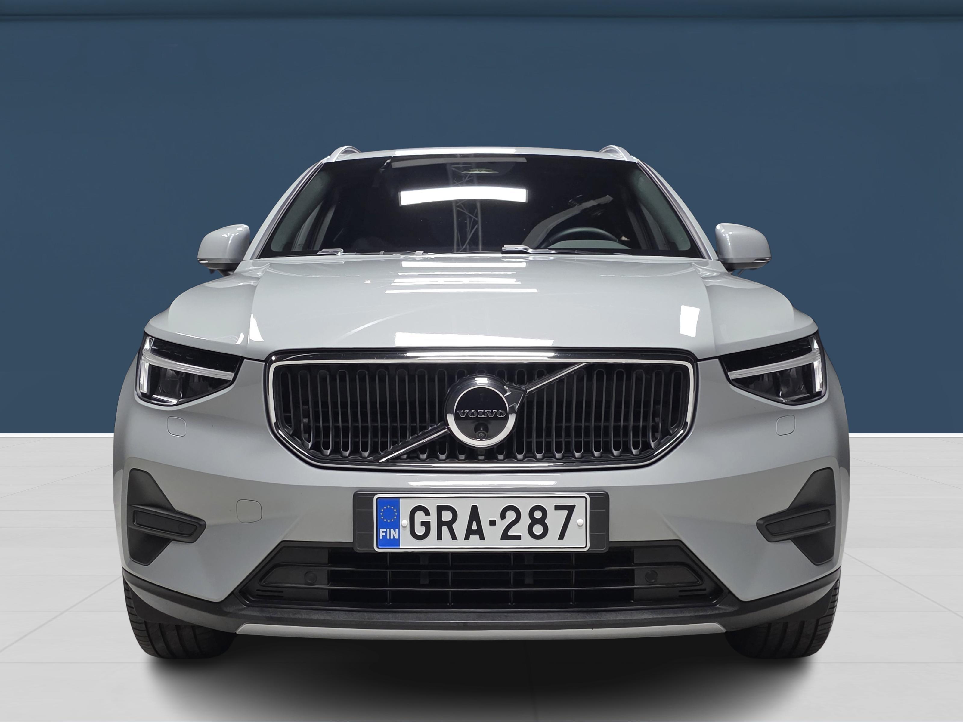 Volvo XC40 B3 MHEV Edition DCT aut 2025, kuva 2/16
