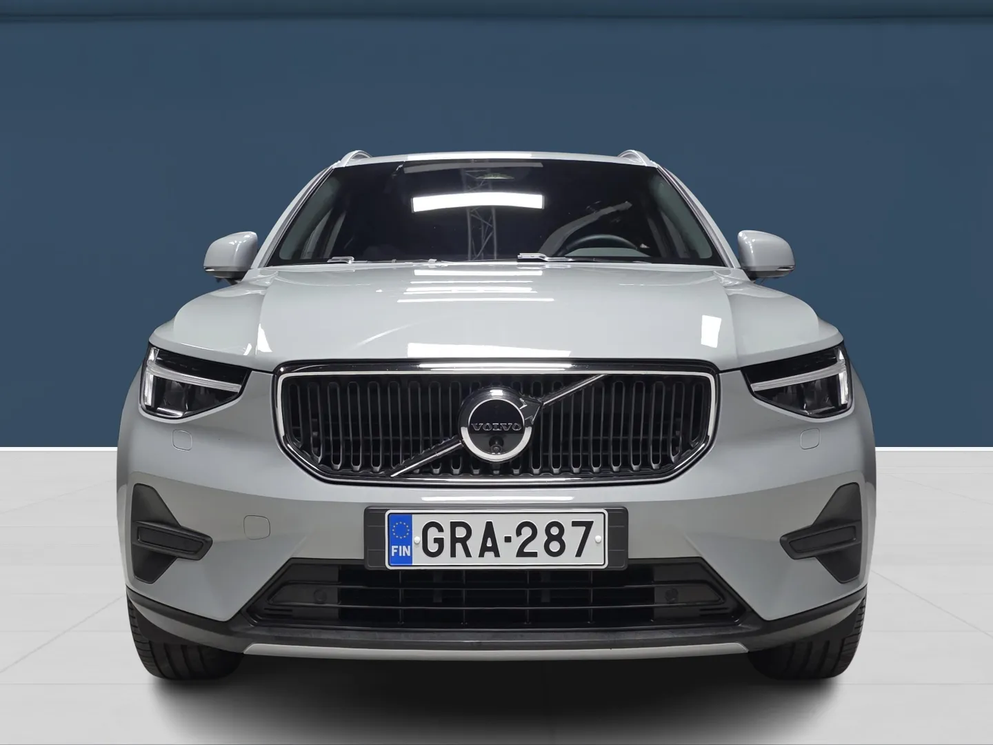 Autokuva 2 - GRA-287