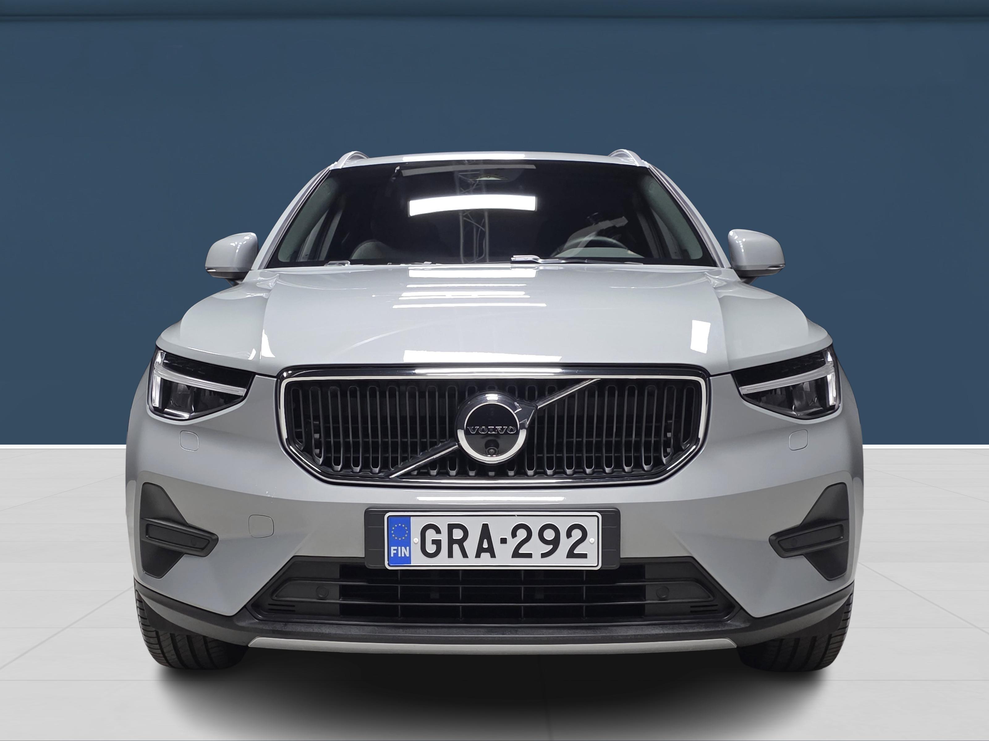 Volvo XC40 B3 MHEV Edition DCT aut 2025, kuva 2/16