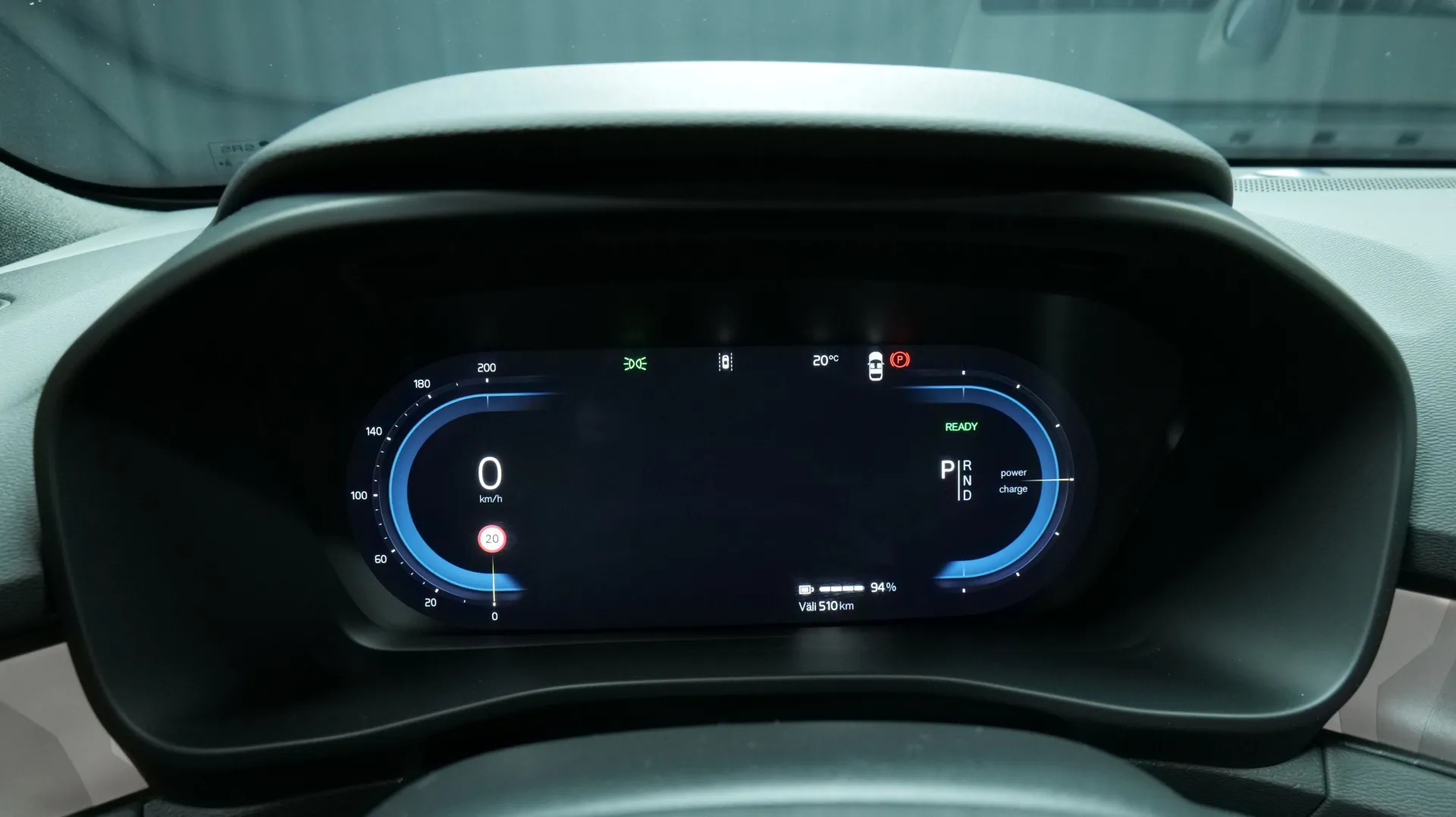 Autokuva 6 - GRA-300