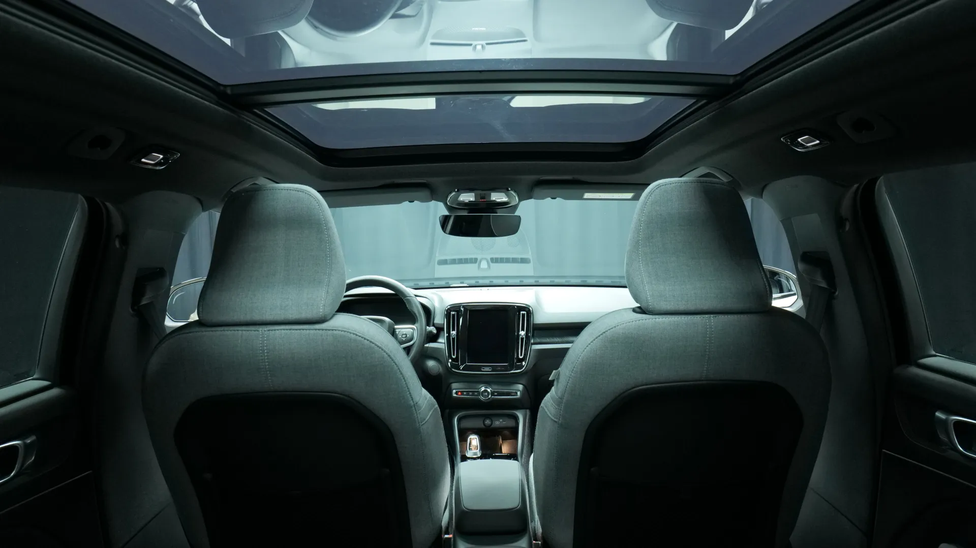 Autokuva 18 - GRA-300