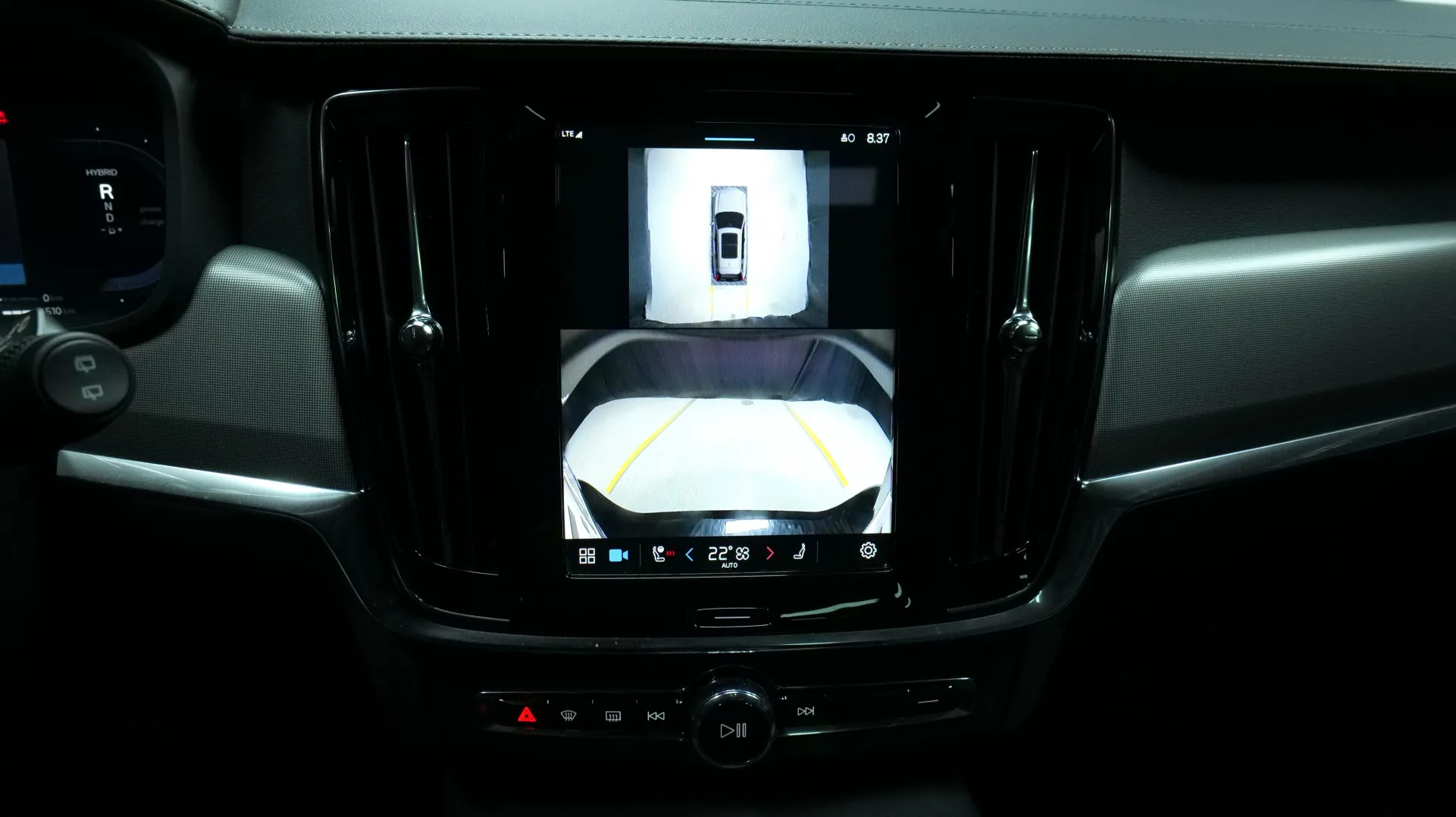 Autokuva 7 - GRA-313