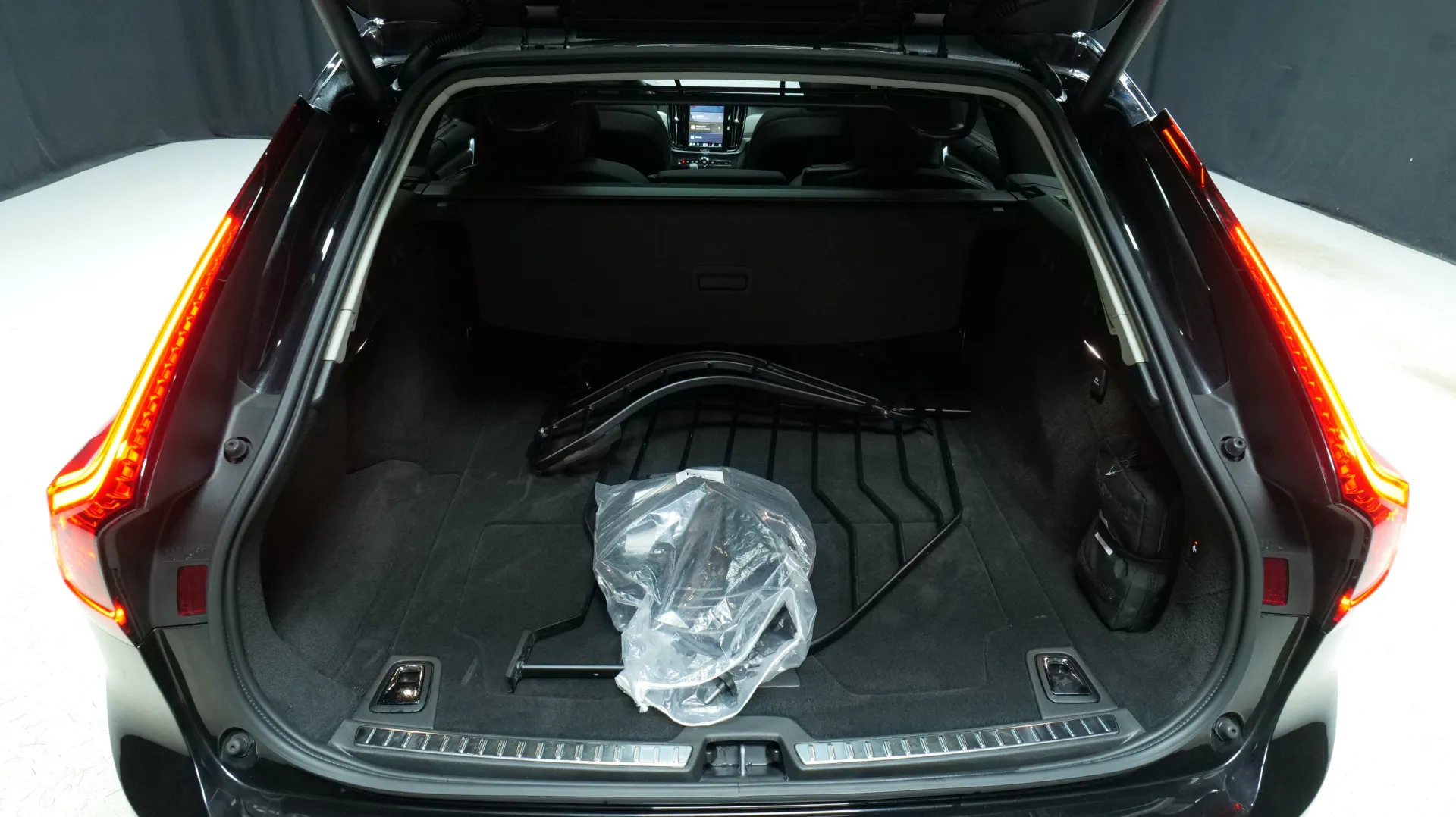 Autokuva 17 - GRA-313