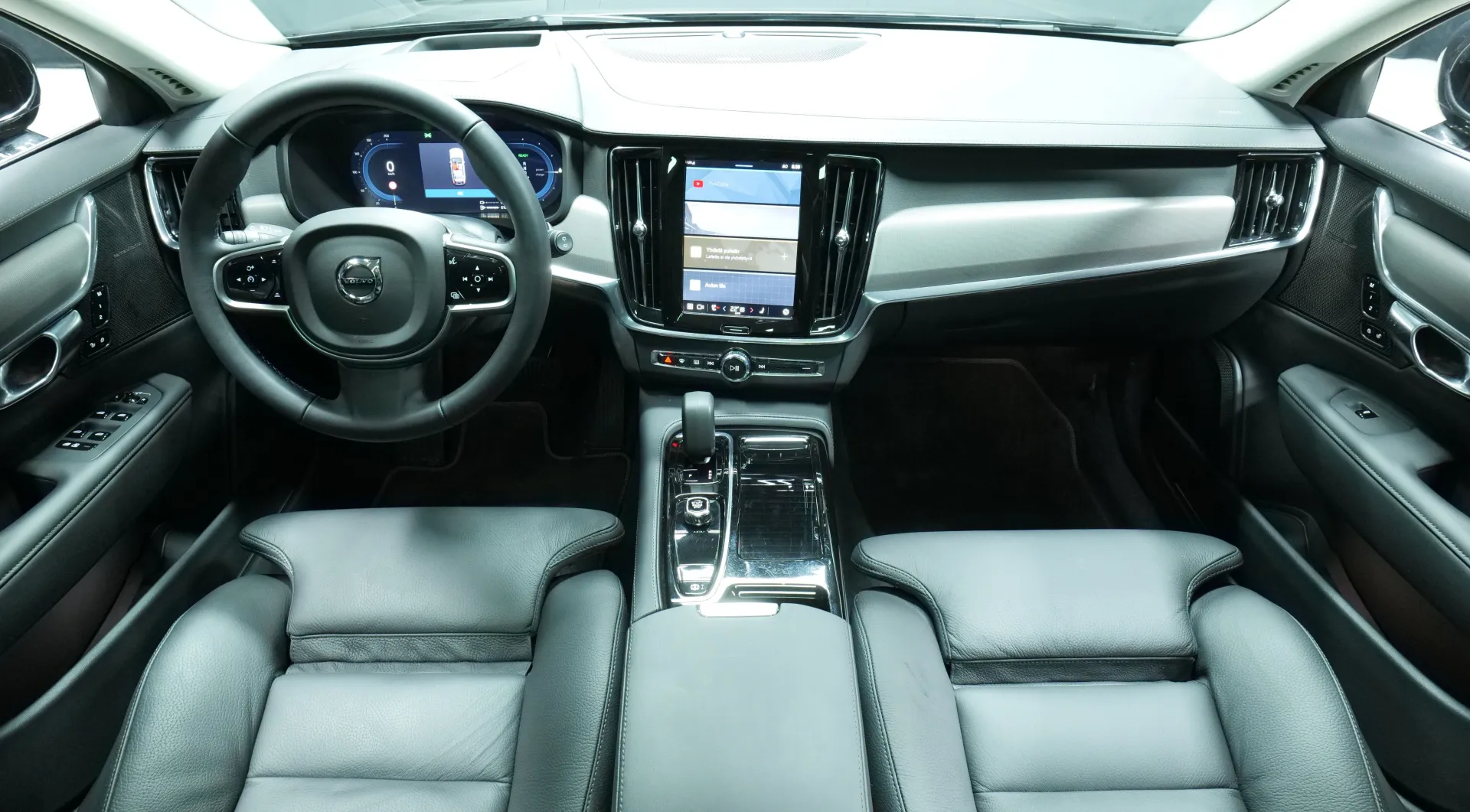 Autokuva 14 - GRA-313