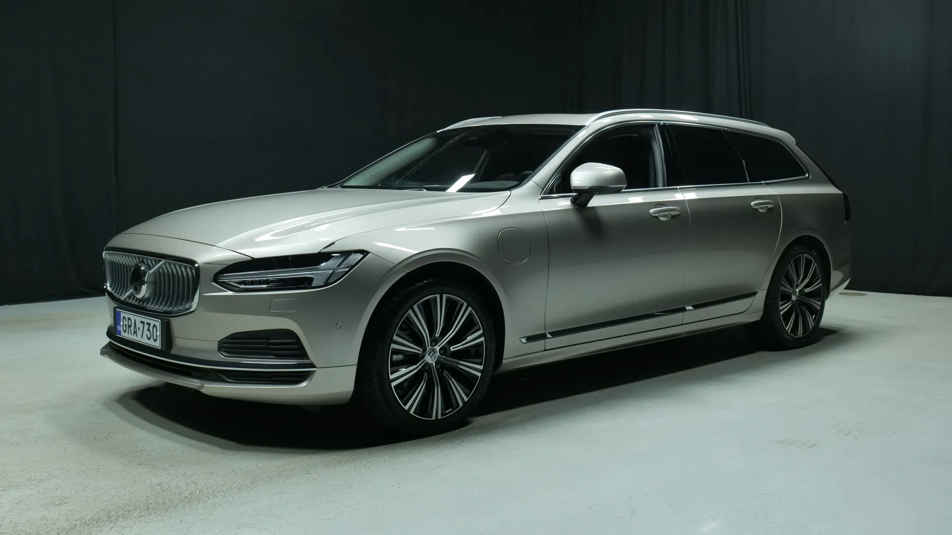 Volvo V90 GRA-730