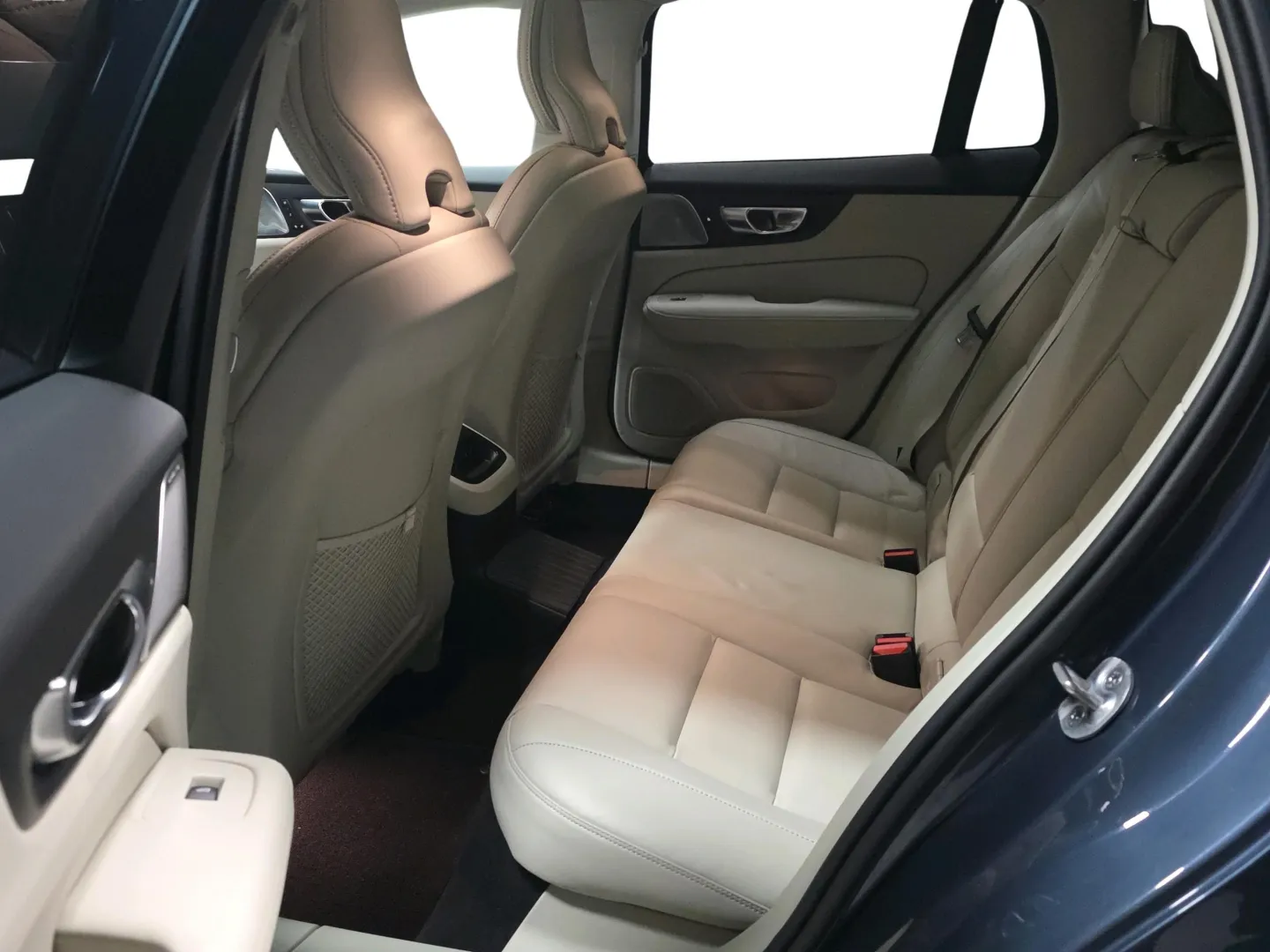 Autokuva 7 - GRE-124