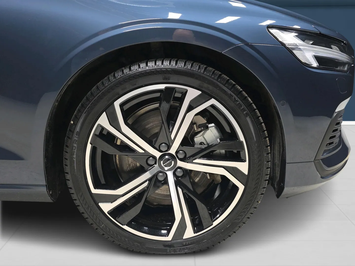 Autokuva 10 - GRE-124