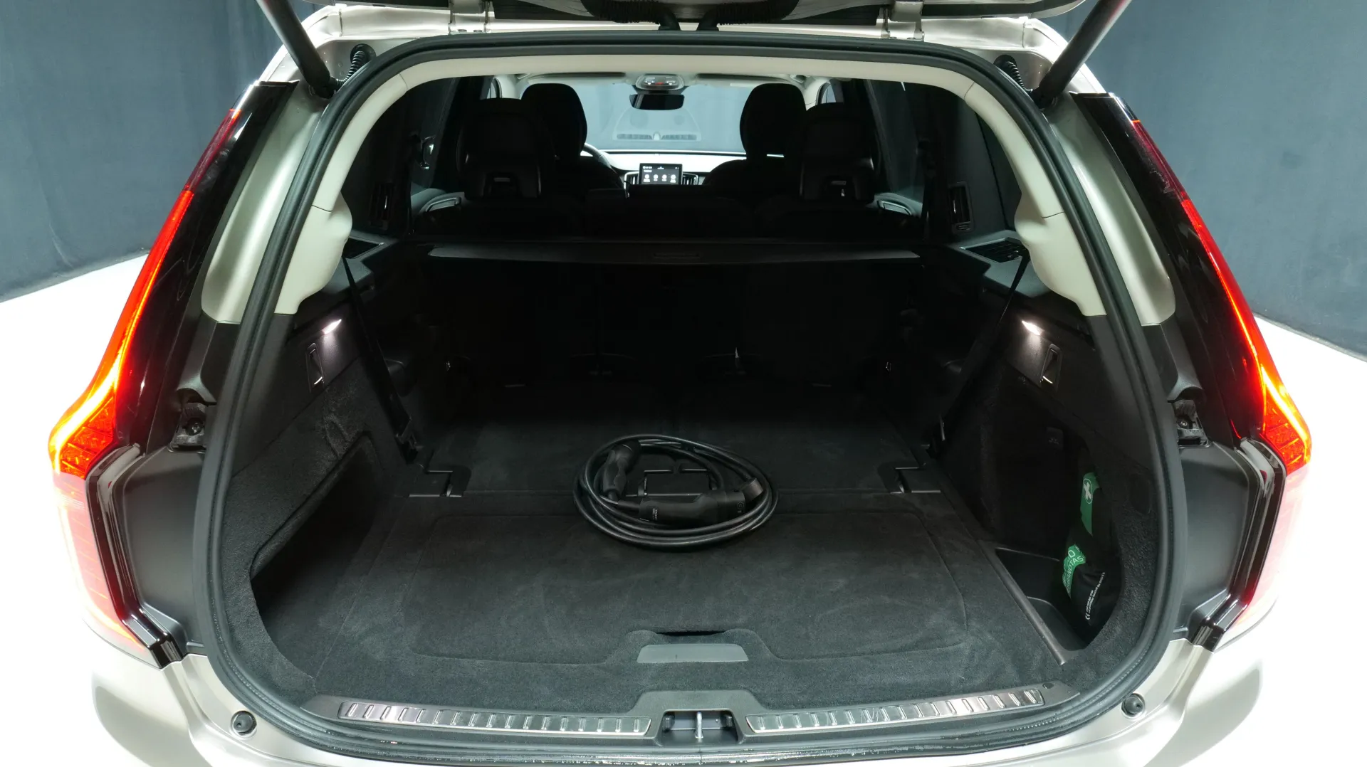 Autokuva 17 - GRF-266