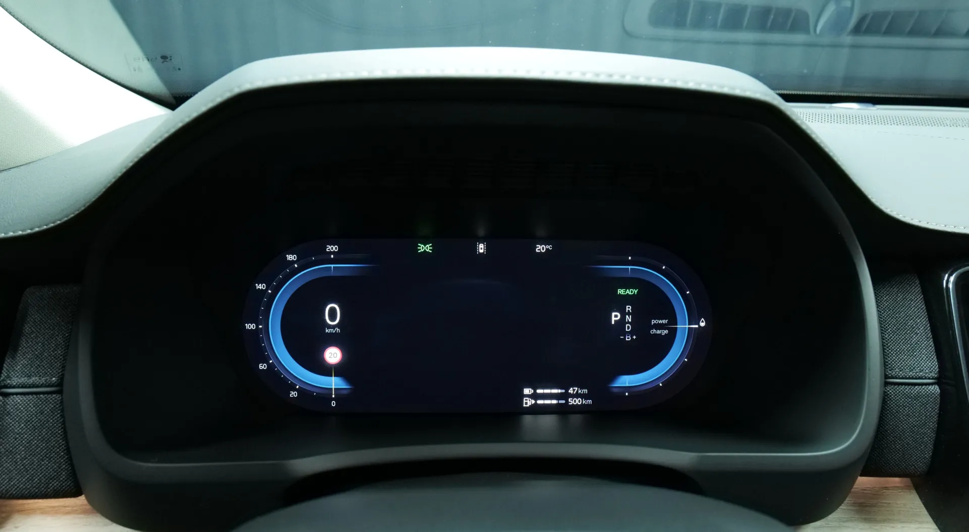 Autokuva 6 - GRF-266