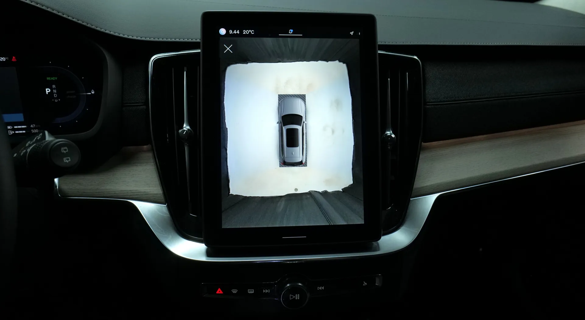 Autokuva 7 - GRF-266