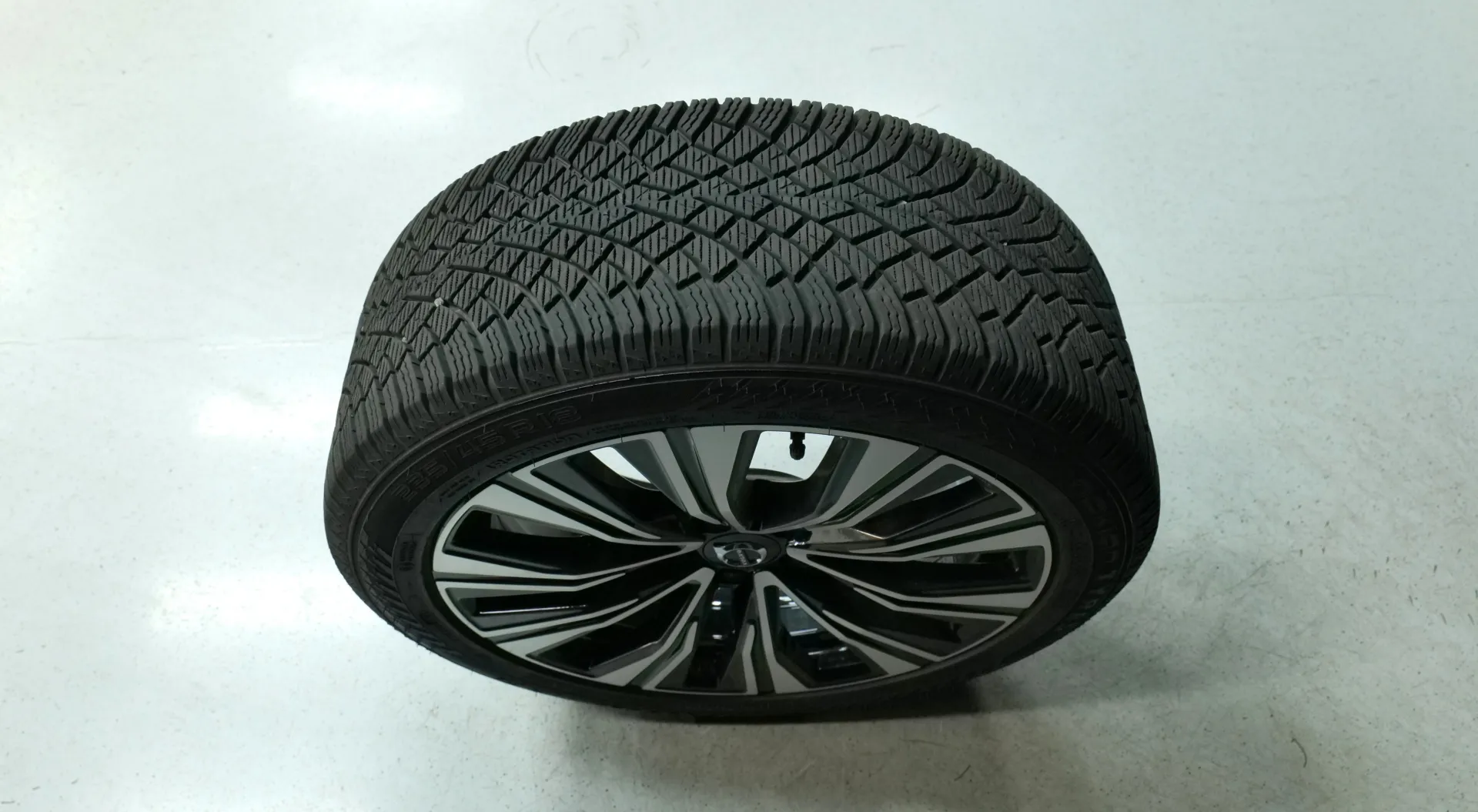 Autokuva 21 - GRF-546