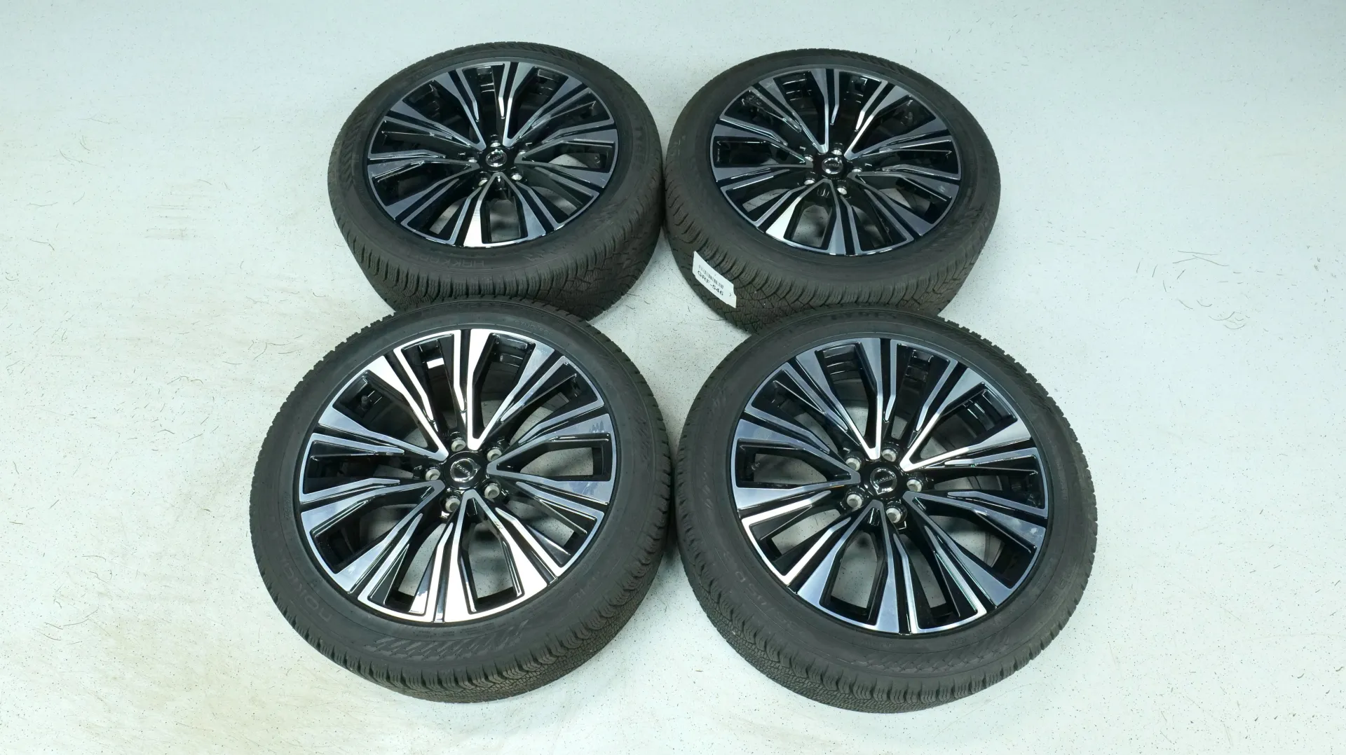 Autokuva 20 - GRF-546