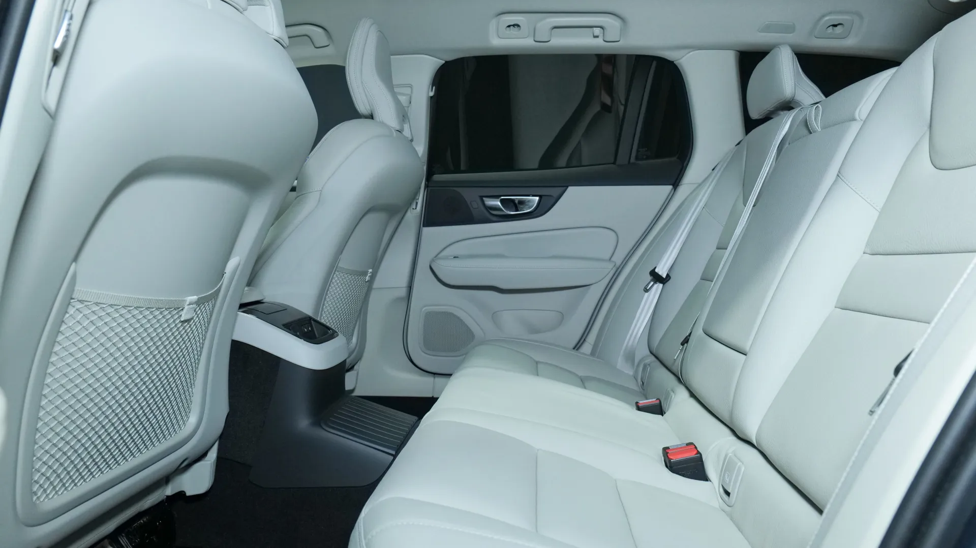 Autokuva 16 - GRG-556