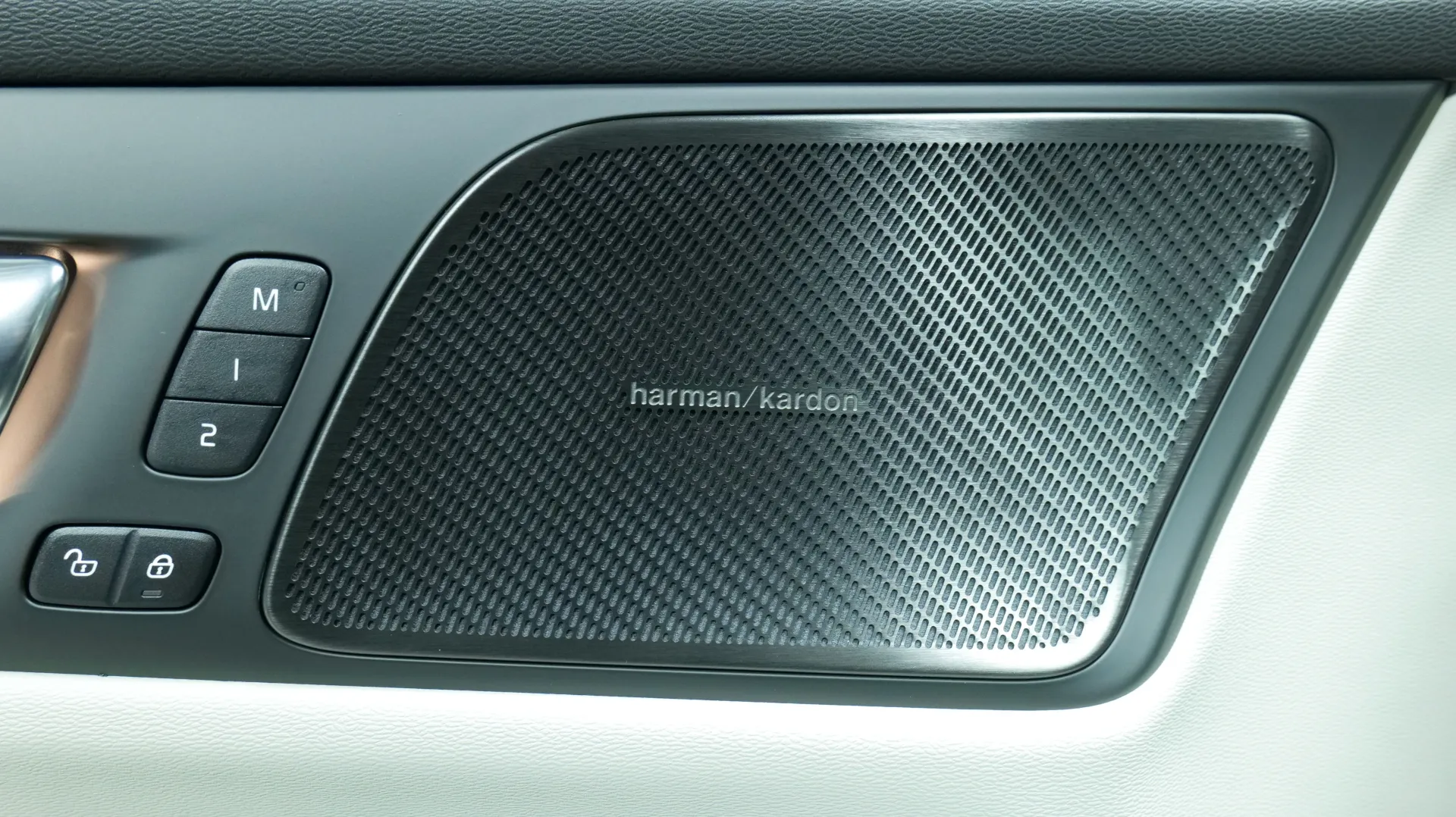 Autokuva 10 - GRG-556