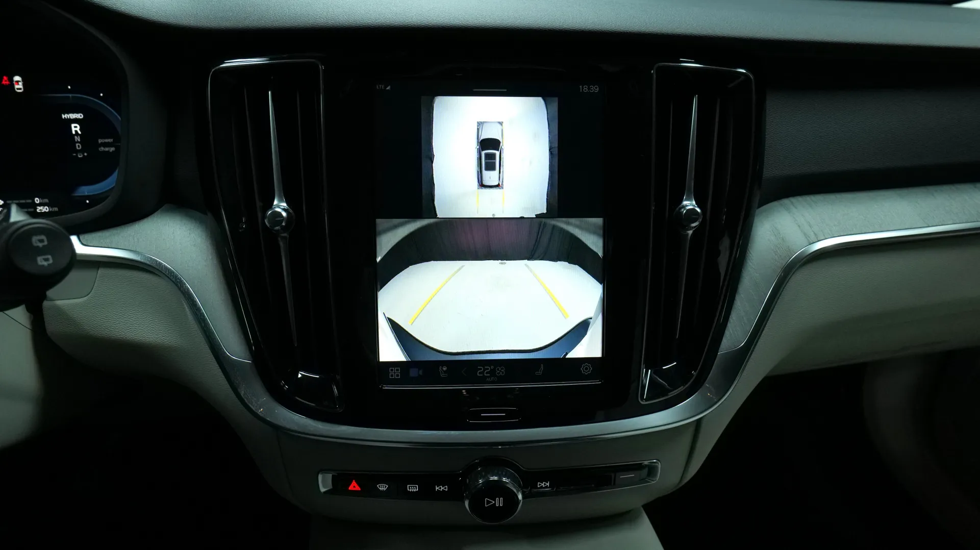 Autokuva 7 - GRG-556