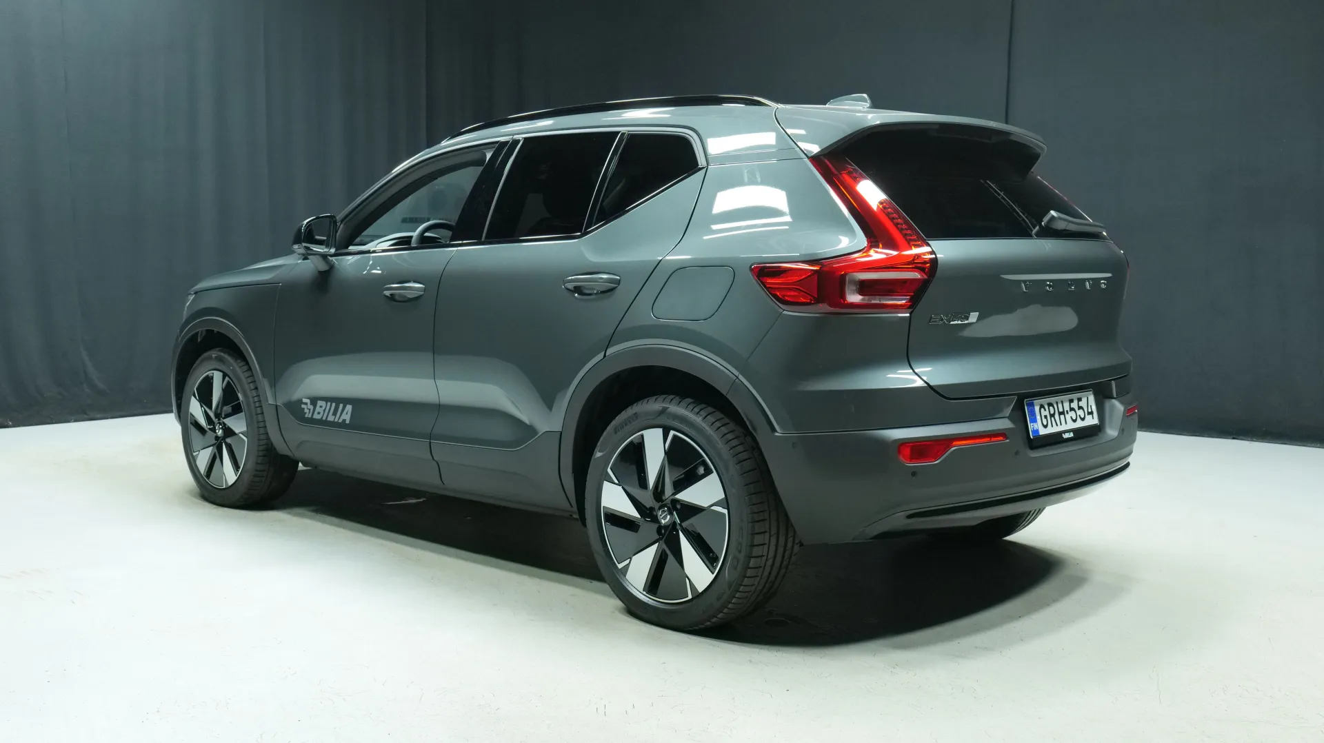 Autokuva 2 - GRH-554