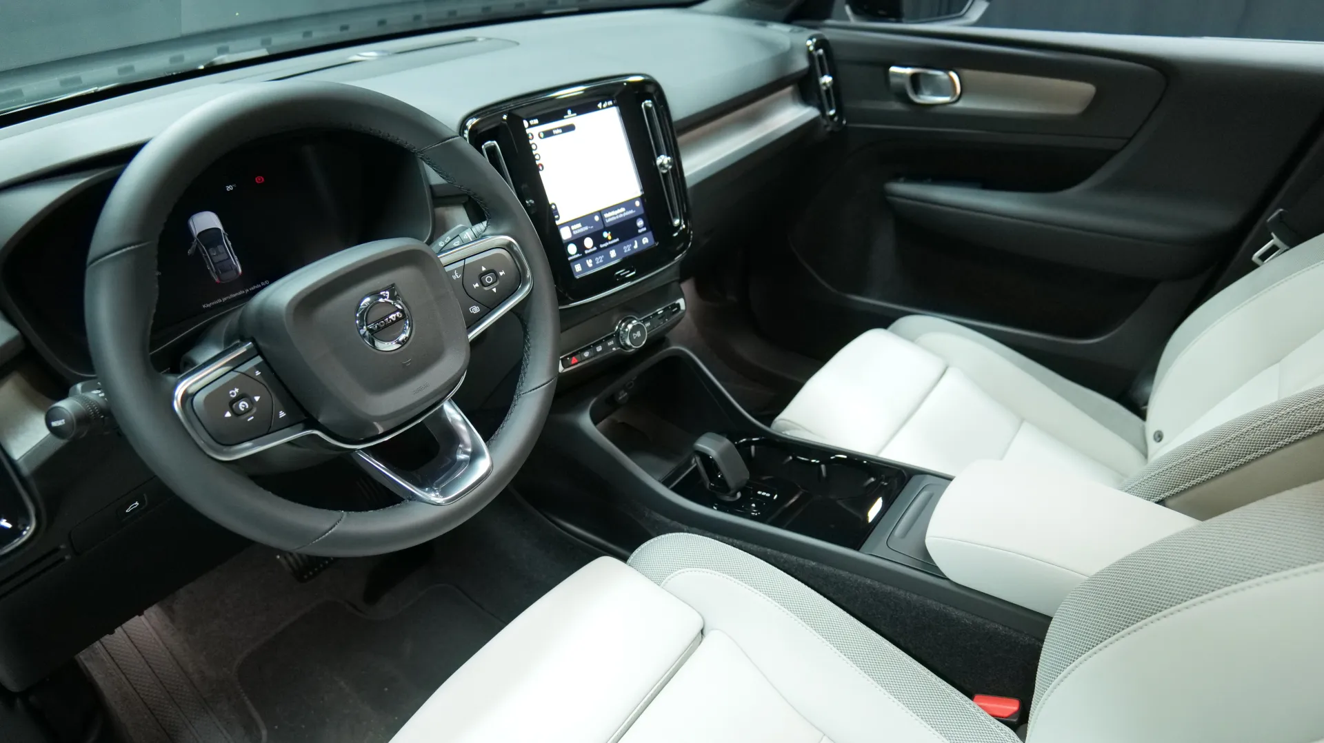 Autokuva 17 - GRH-555