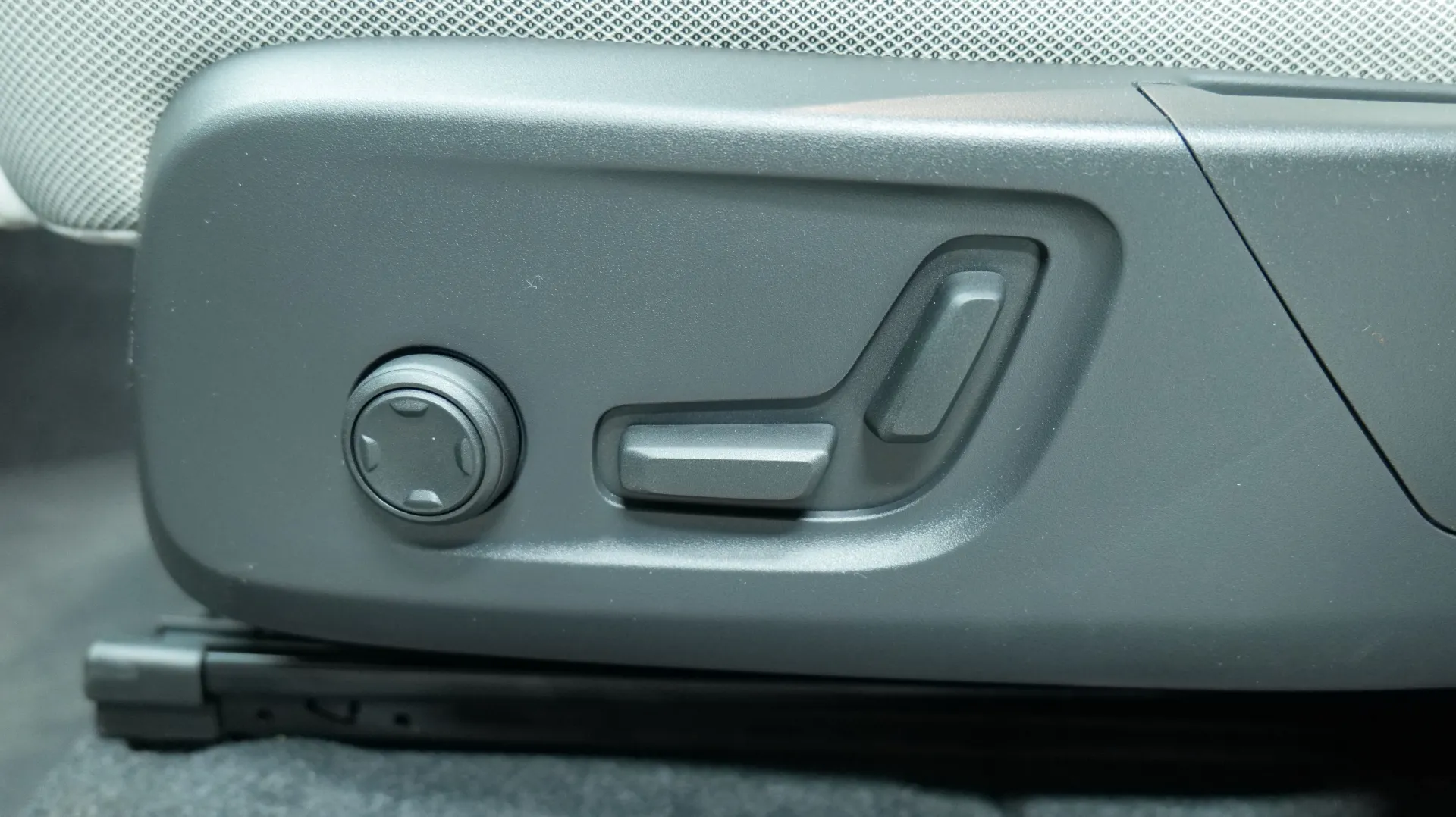 Autokuva 15 - GRH-555