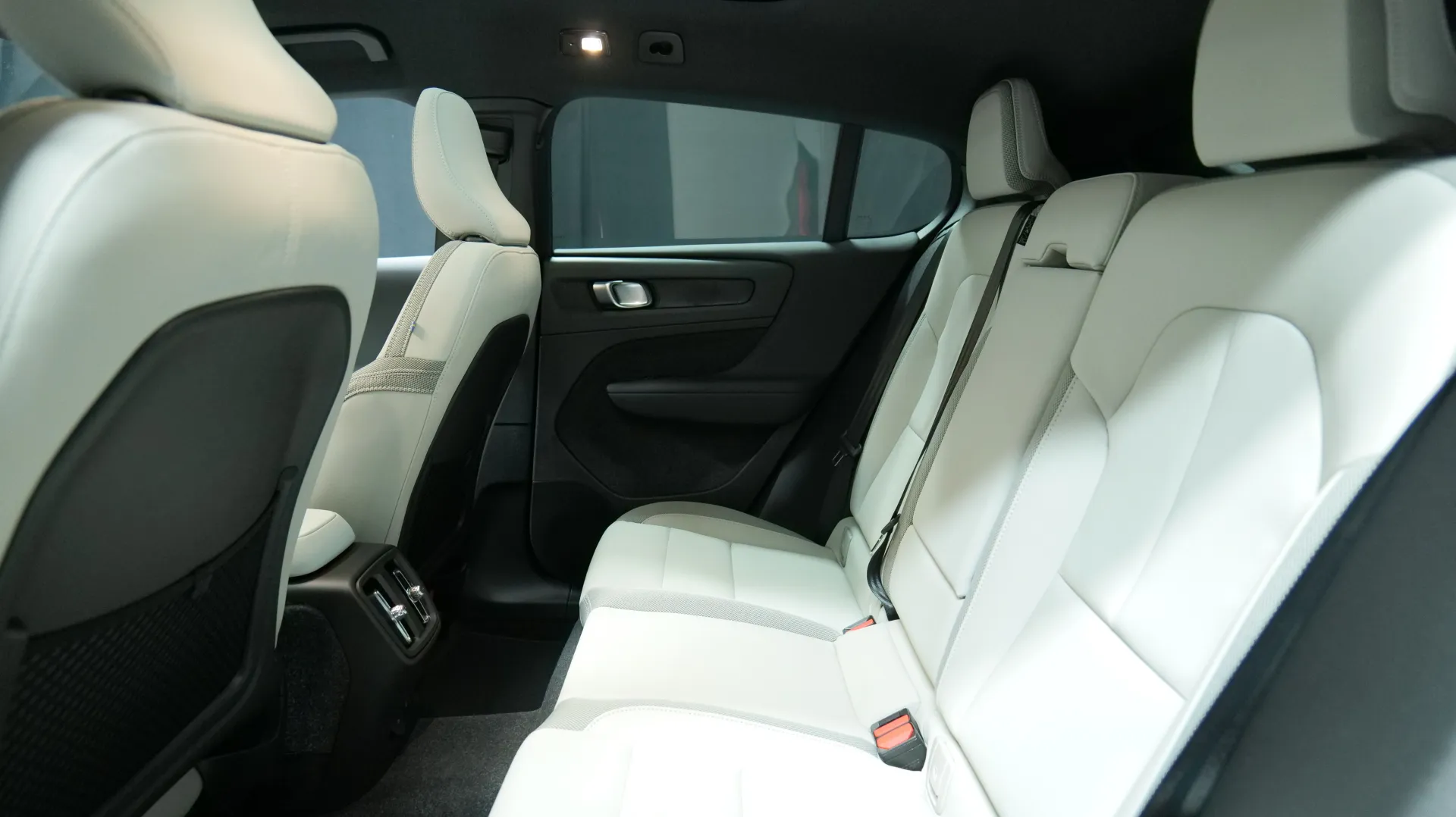 Autokuva 18 - GRH-555