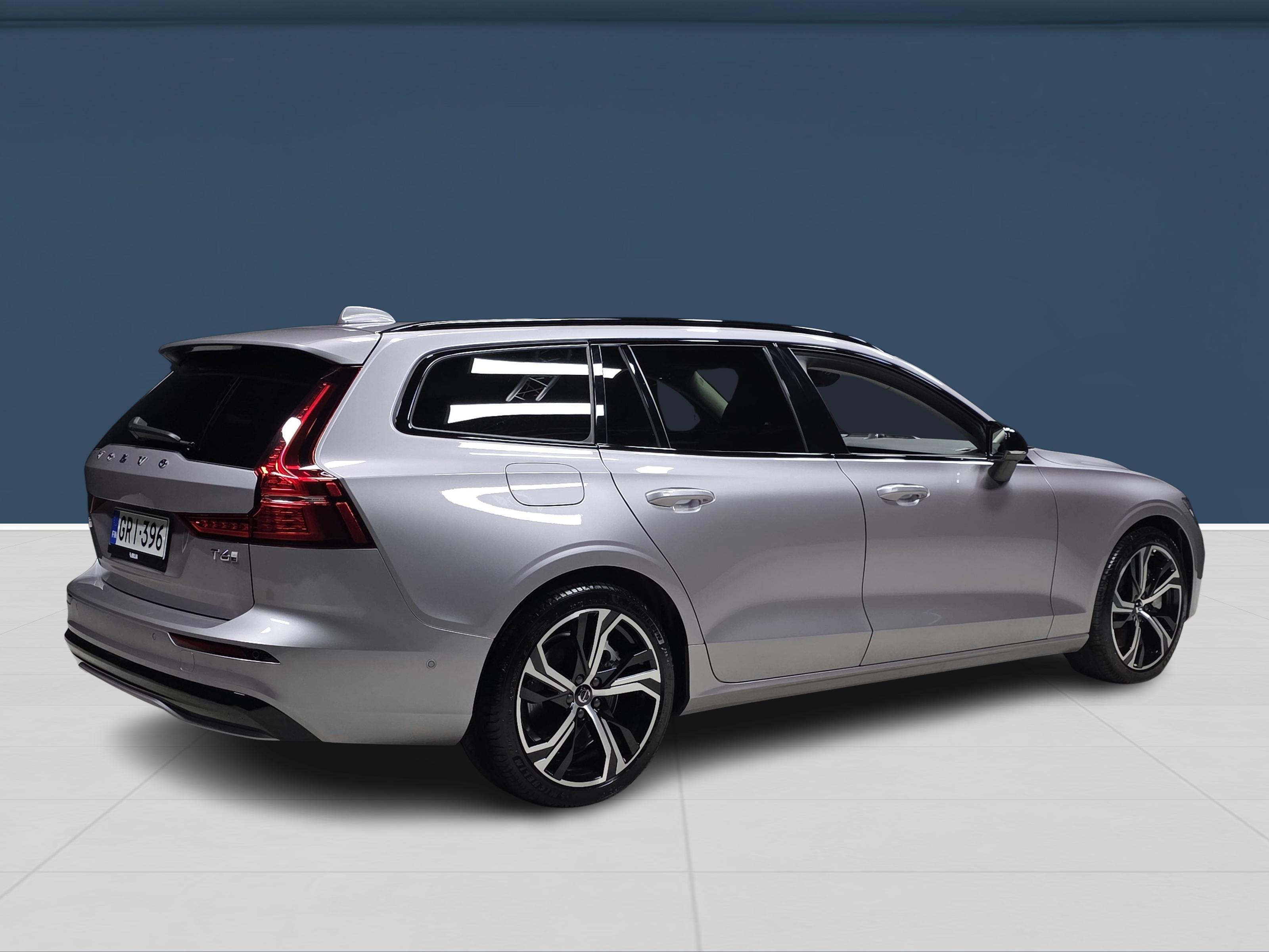 Volvo V60 T6 AWD Long Range Ultra Dark. 2026, kuva 4/19