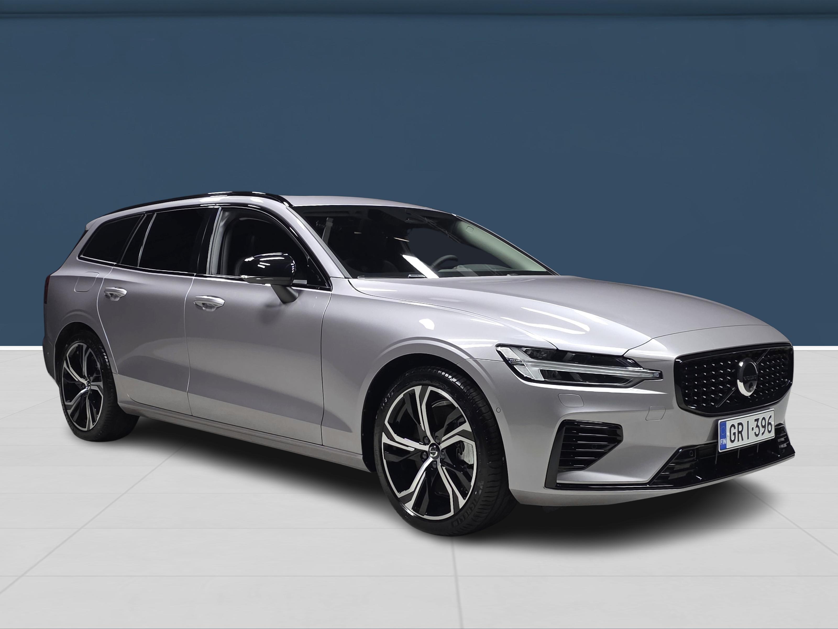 Volvo V60 T6 AWD Long Range Ultra Dark. 2026, kuva 3/19
