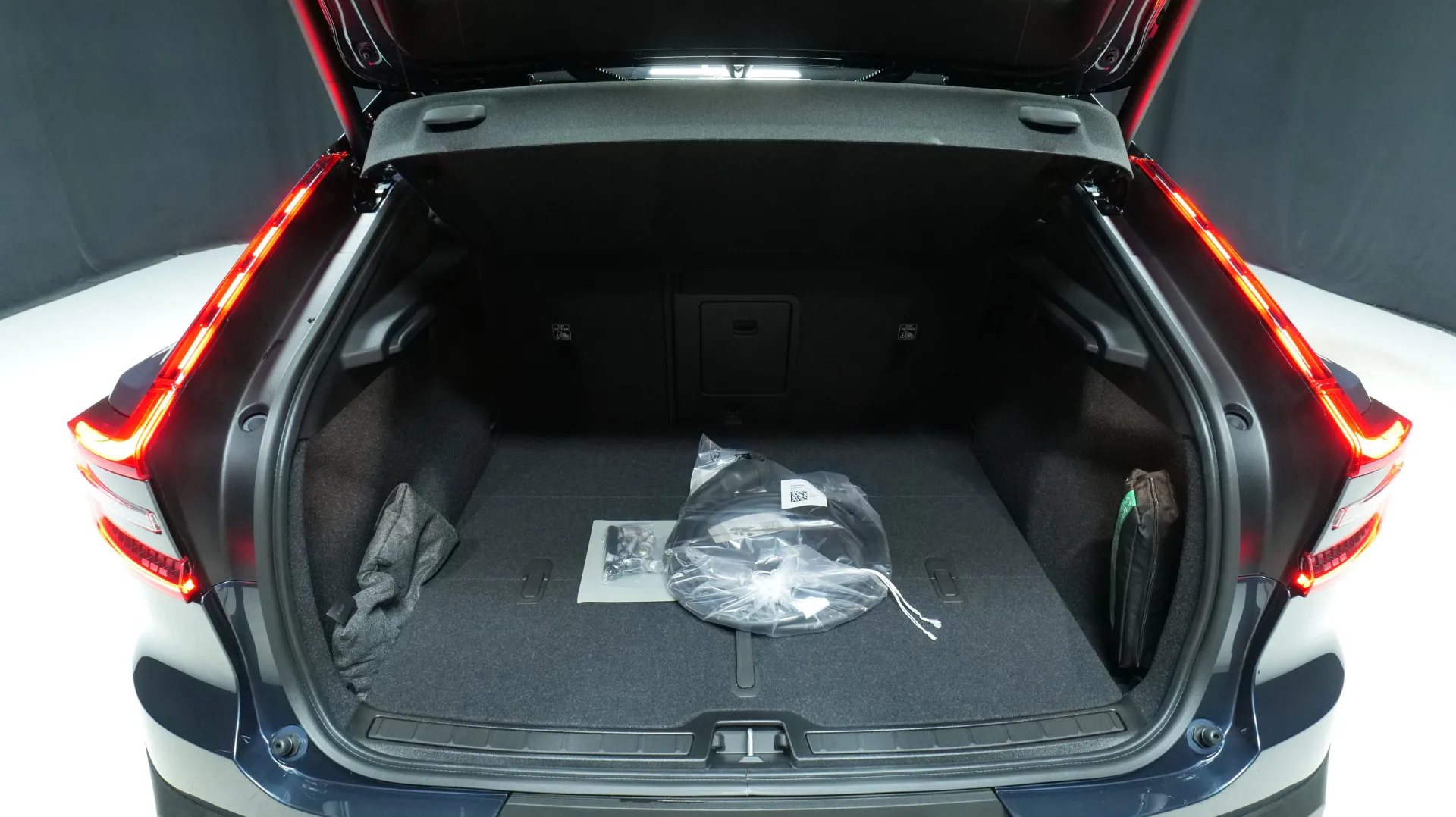 Autokuva 17 - GRI-397