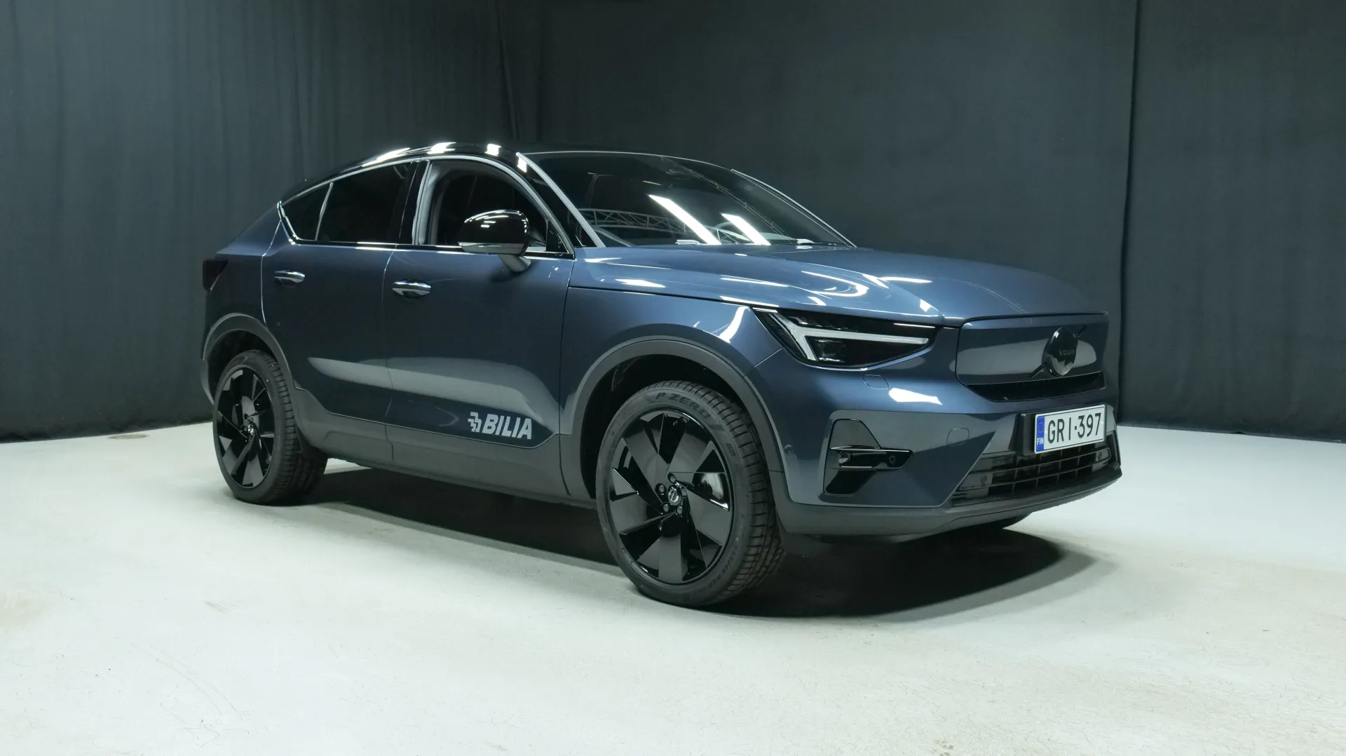 Autokuva 5 - GRI-397