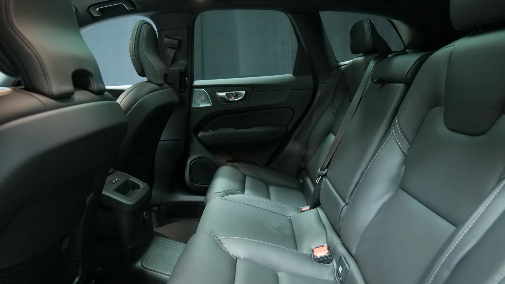 Autokuva 16 - GRI-693