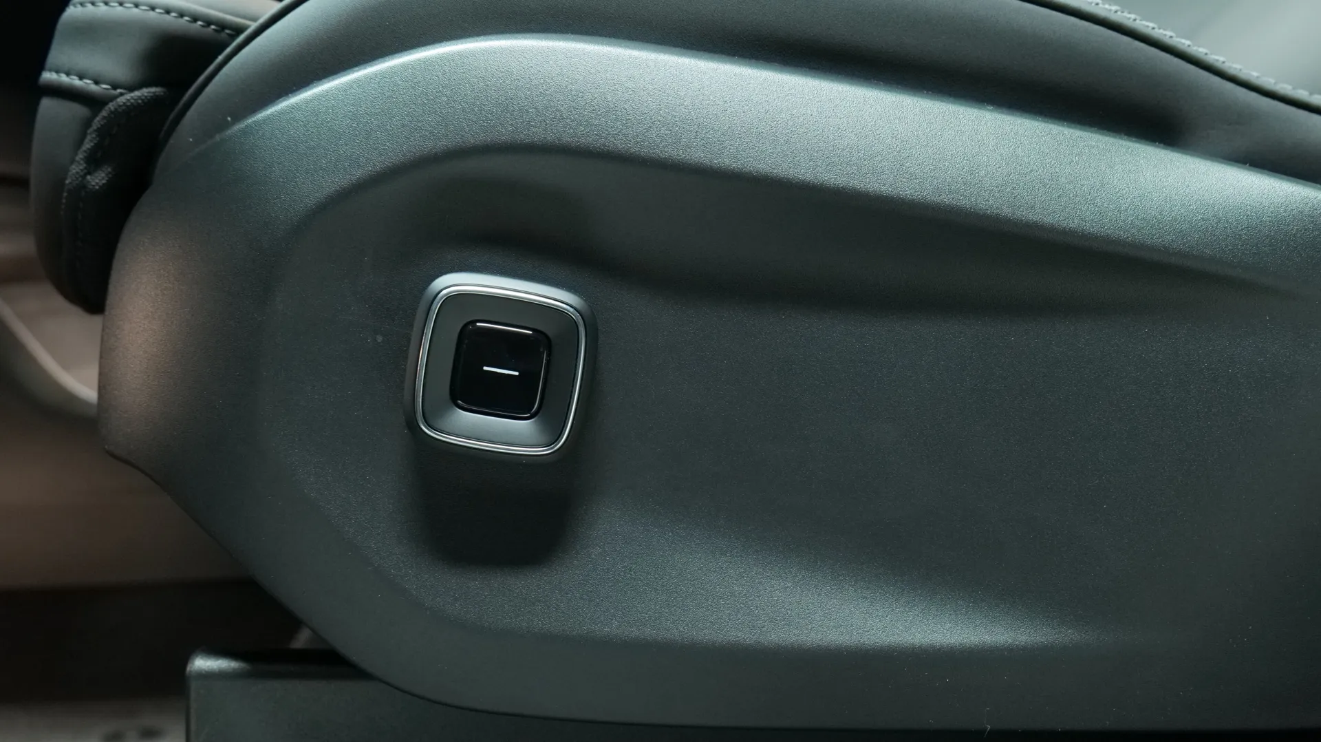 Autokuva 11 - GRK-447