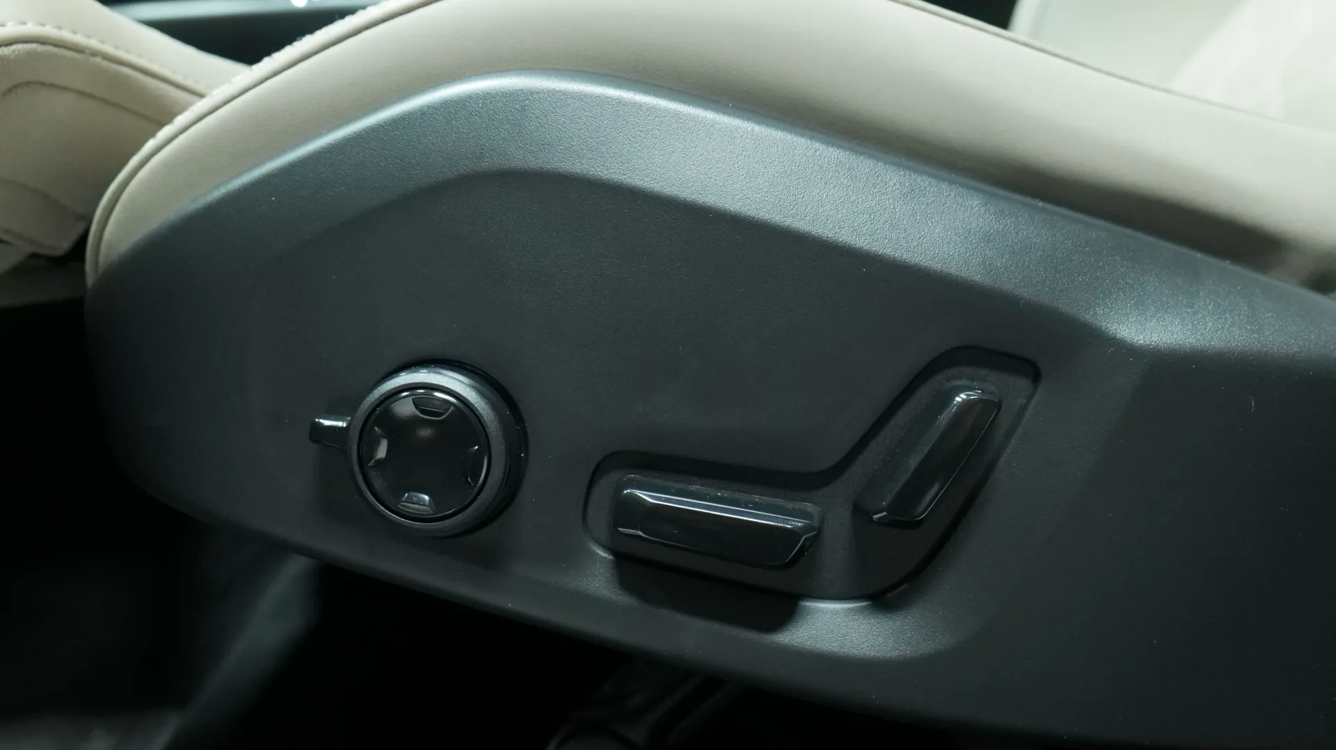 Autokuva 11 - GRK-451