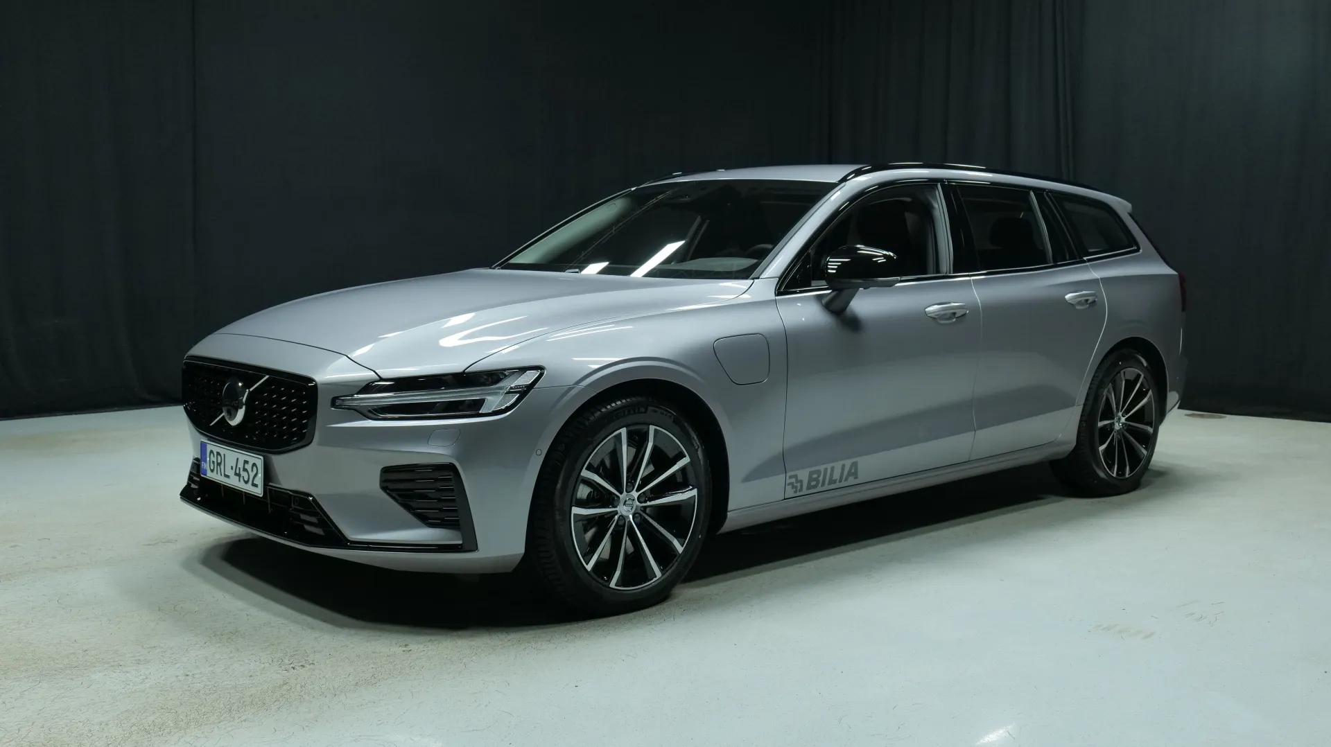 Volvo V60 GRL-452