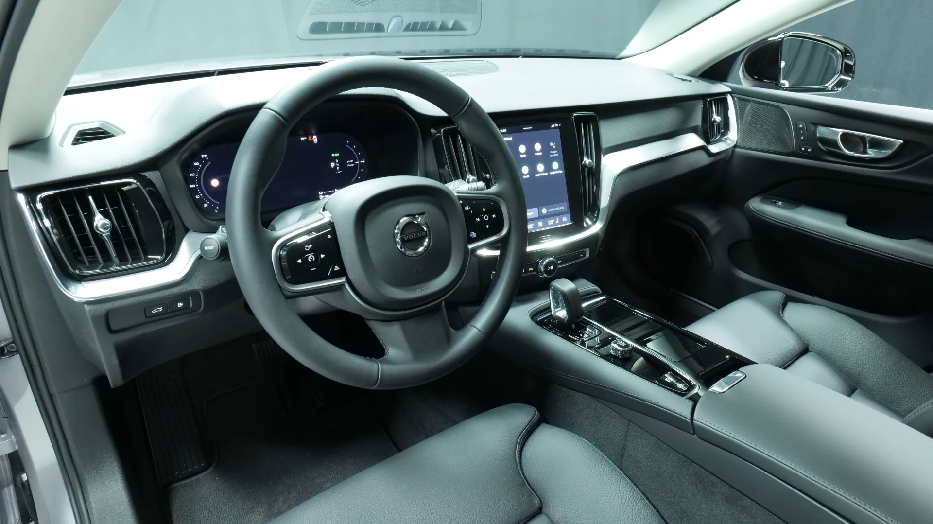 Autokuva 13 - GRL-452