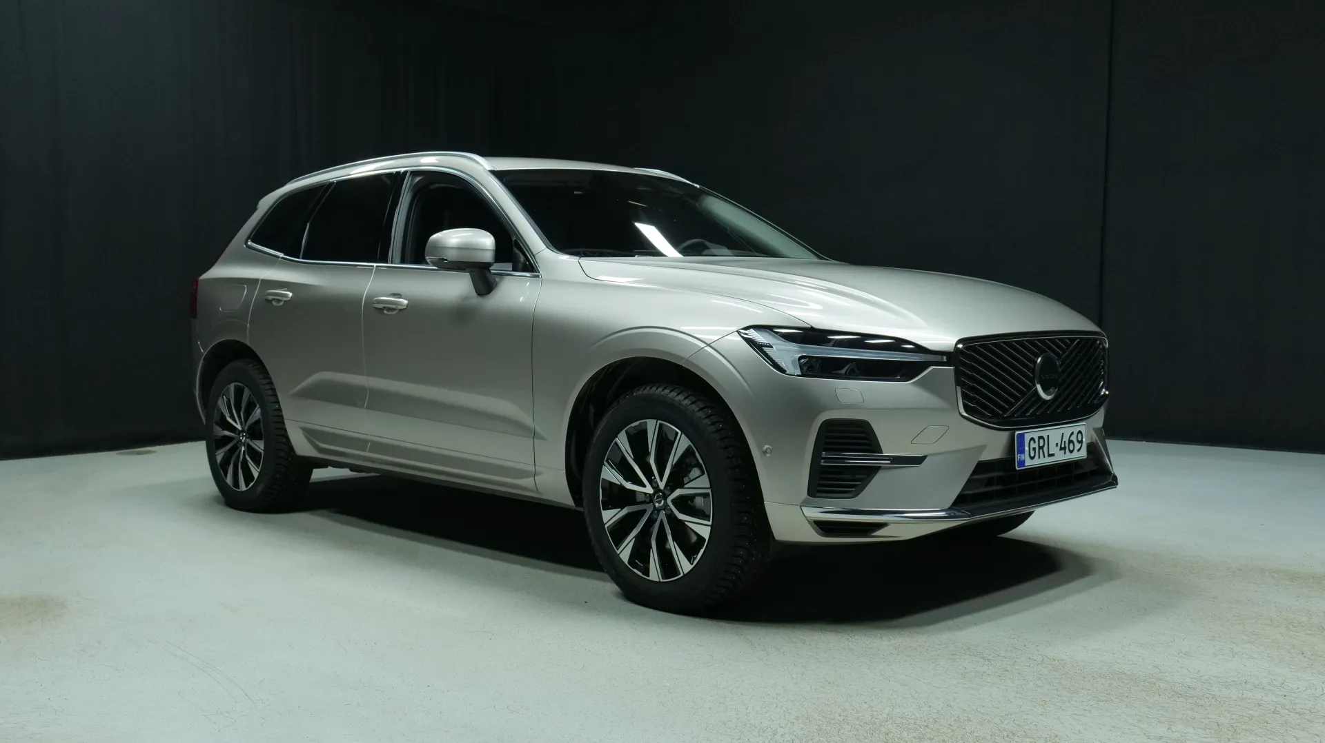 Autokuva 5 - GRL-469