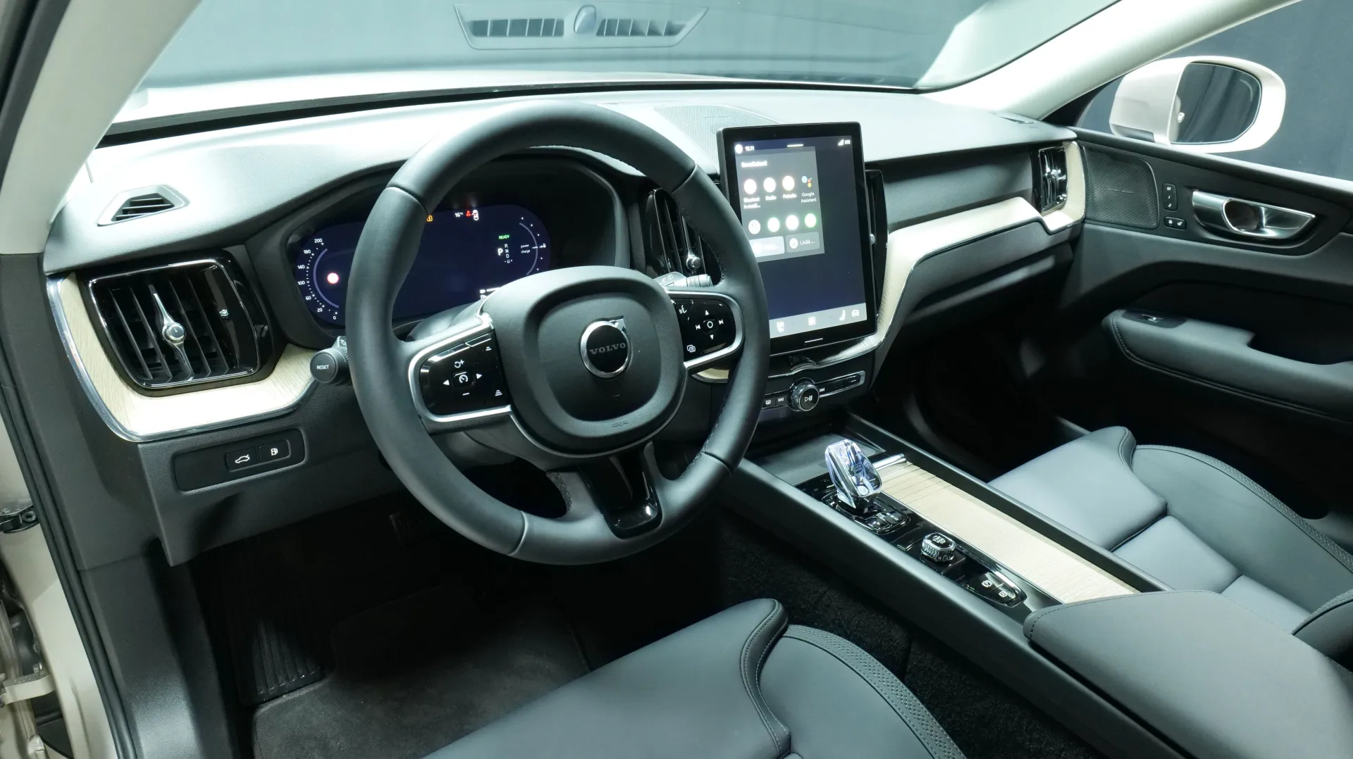 Autokuva 13 - GRL-469