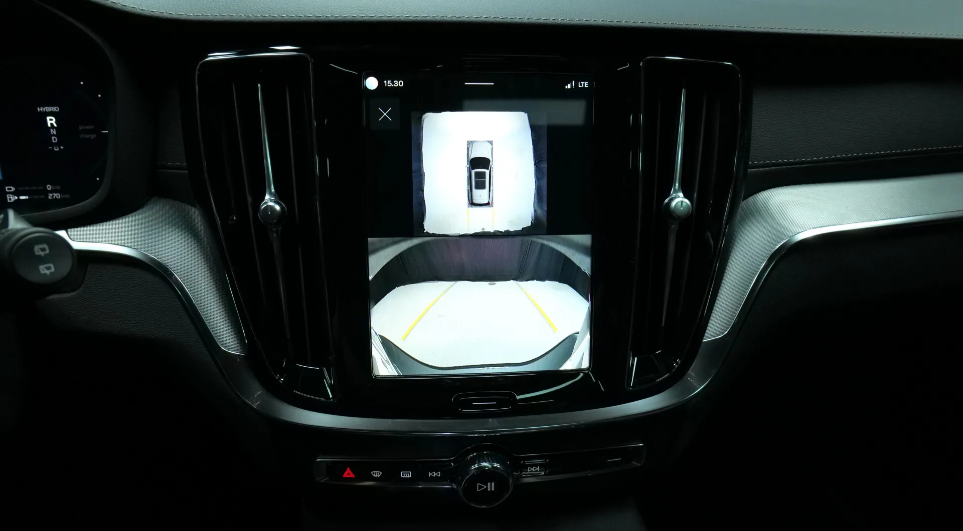 Autokuva 7 - GRO-303